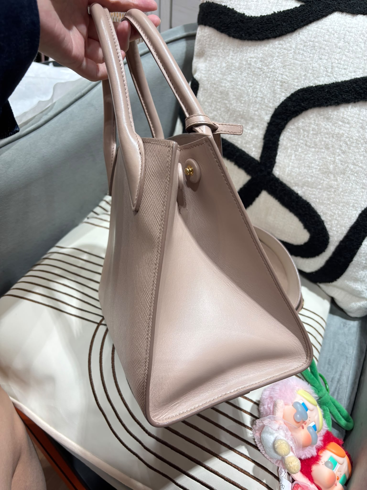 Prada shoulder bag 2way bag  100%Authentic, 95%New