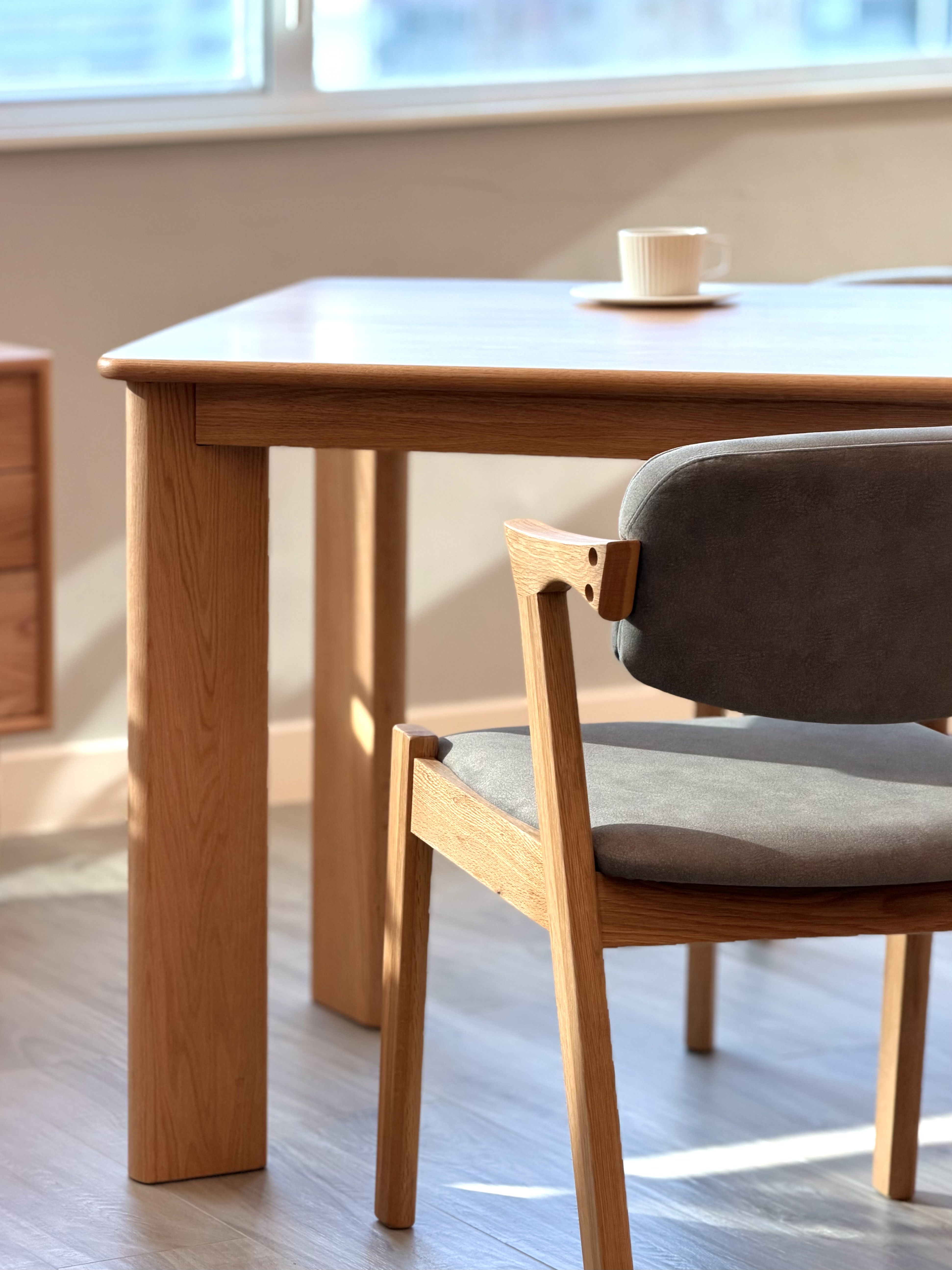新品推介 ZERO Dining Table