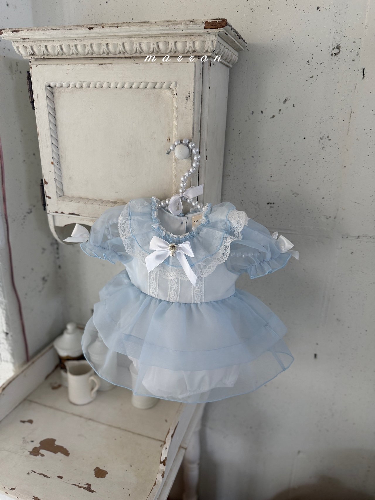 ☀️預訂 韓國直送☀️🇰🇷Marron兩色寶石絲帶蕾絲薄紗泡泡袖包屁裙