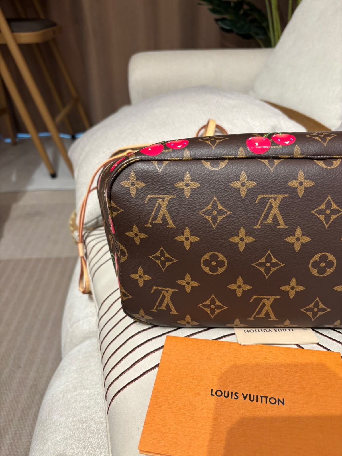 未使用品 Lv neverfull mm x TM M13263 cherry  Takashi Murakami Brown Monogram Cherises Neverfull MM 2025 100%Authentic, Unused未使用品 ✅收據✅Pouch✅Dust bag 