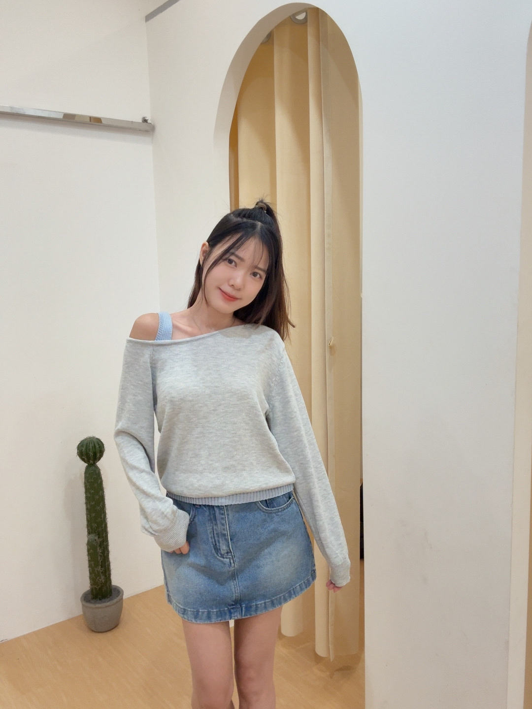韩系撞色斜肩假两件针织长袖上衣 R3075