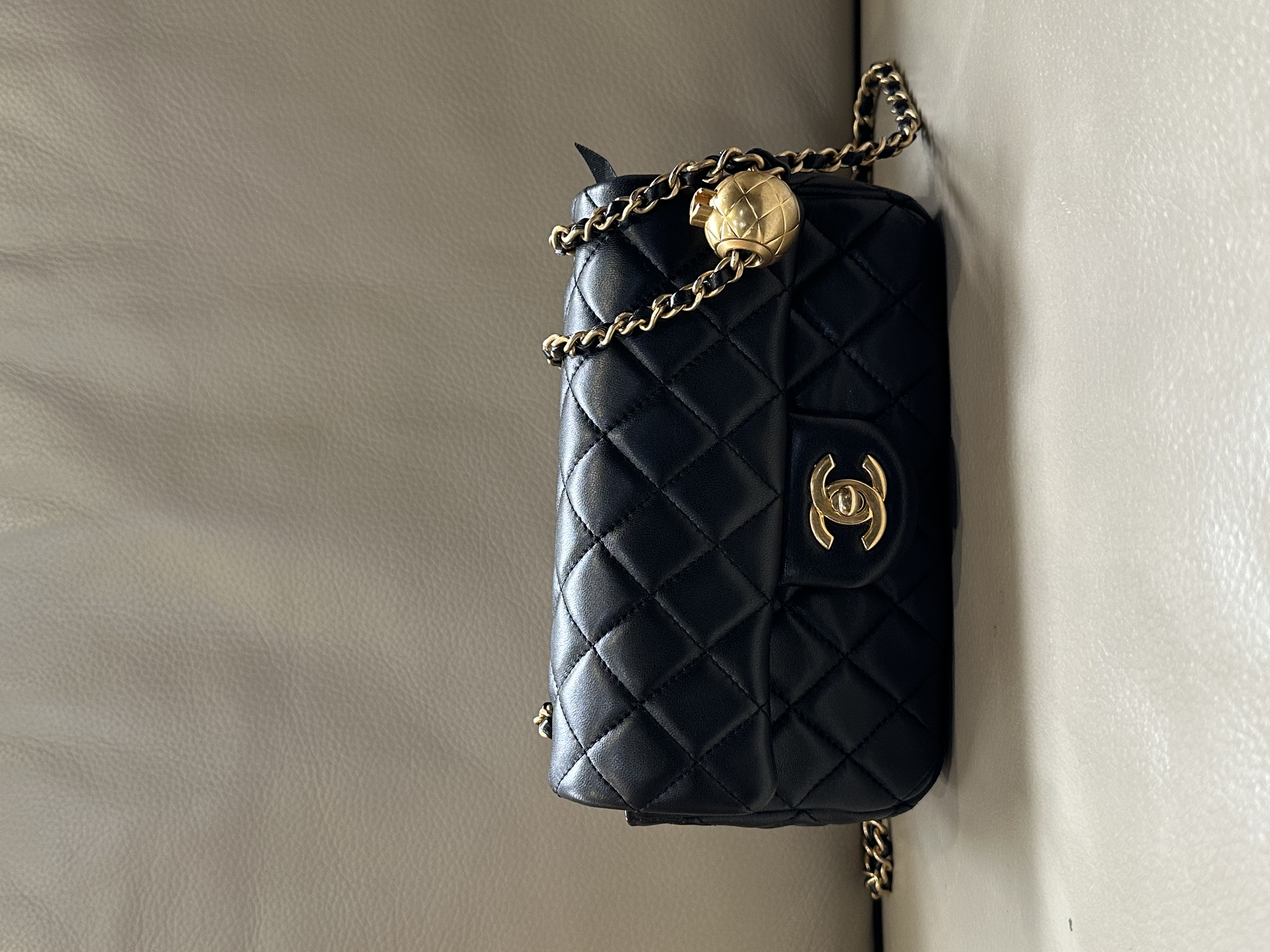 Pre-owned Chanel Mini Rectangular Pearl Crush Flap Bag / Product code :26040514