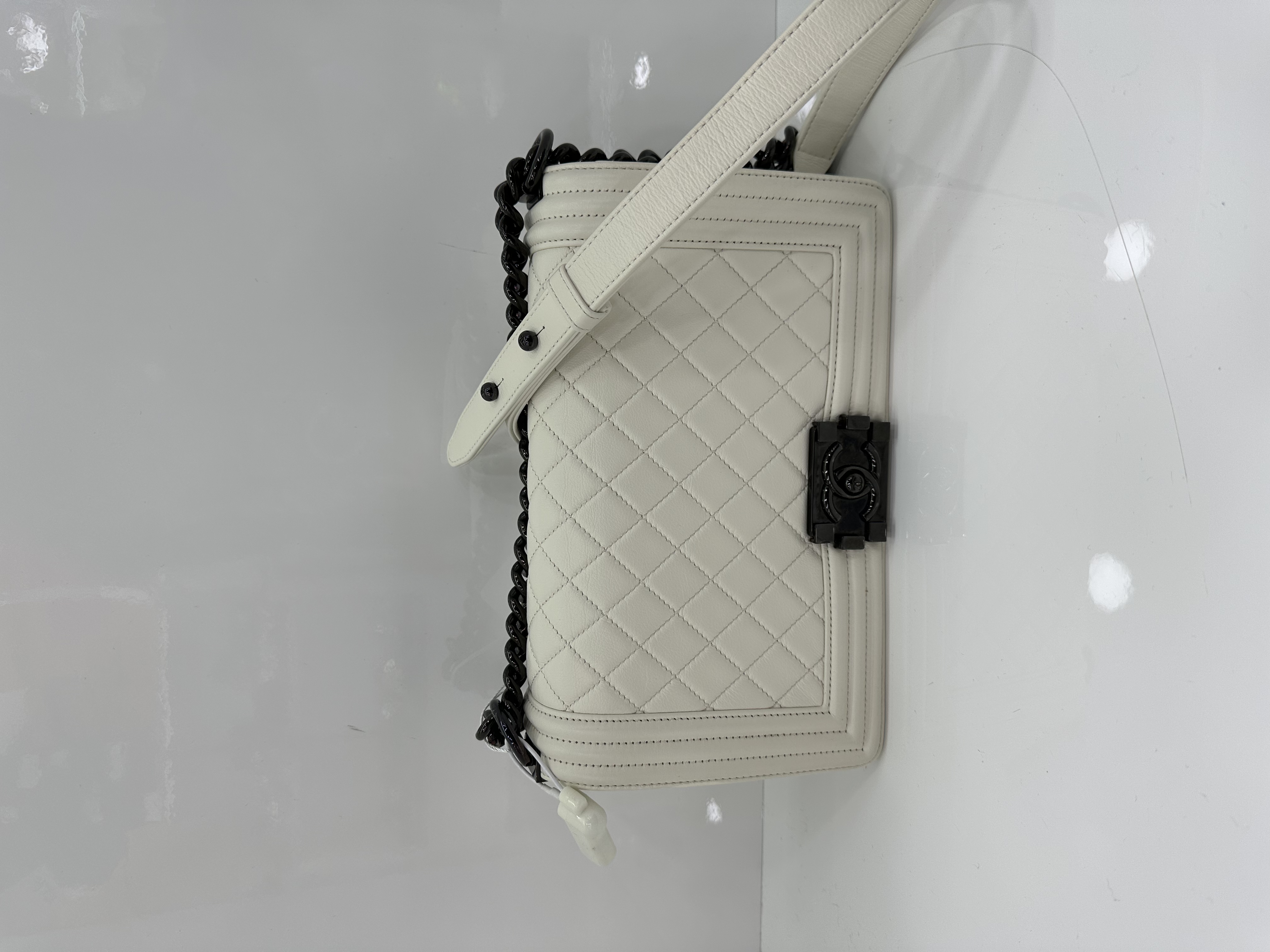 直播貨品 |  [1個-$100 2個-$300］EE103