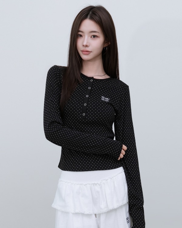 MuahMuah ROUND DOT HENLEY NECK CROP LONG SLEEVE
