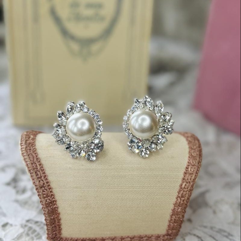 New Old Stock -Vintage 1980s Czechoslovakian Glass Pearl Sparkling Statement Clip Earrings(NZ094)