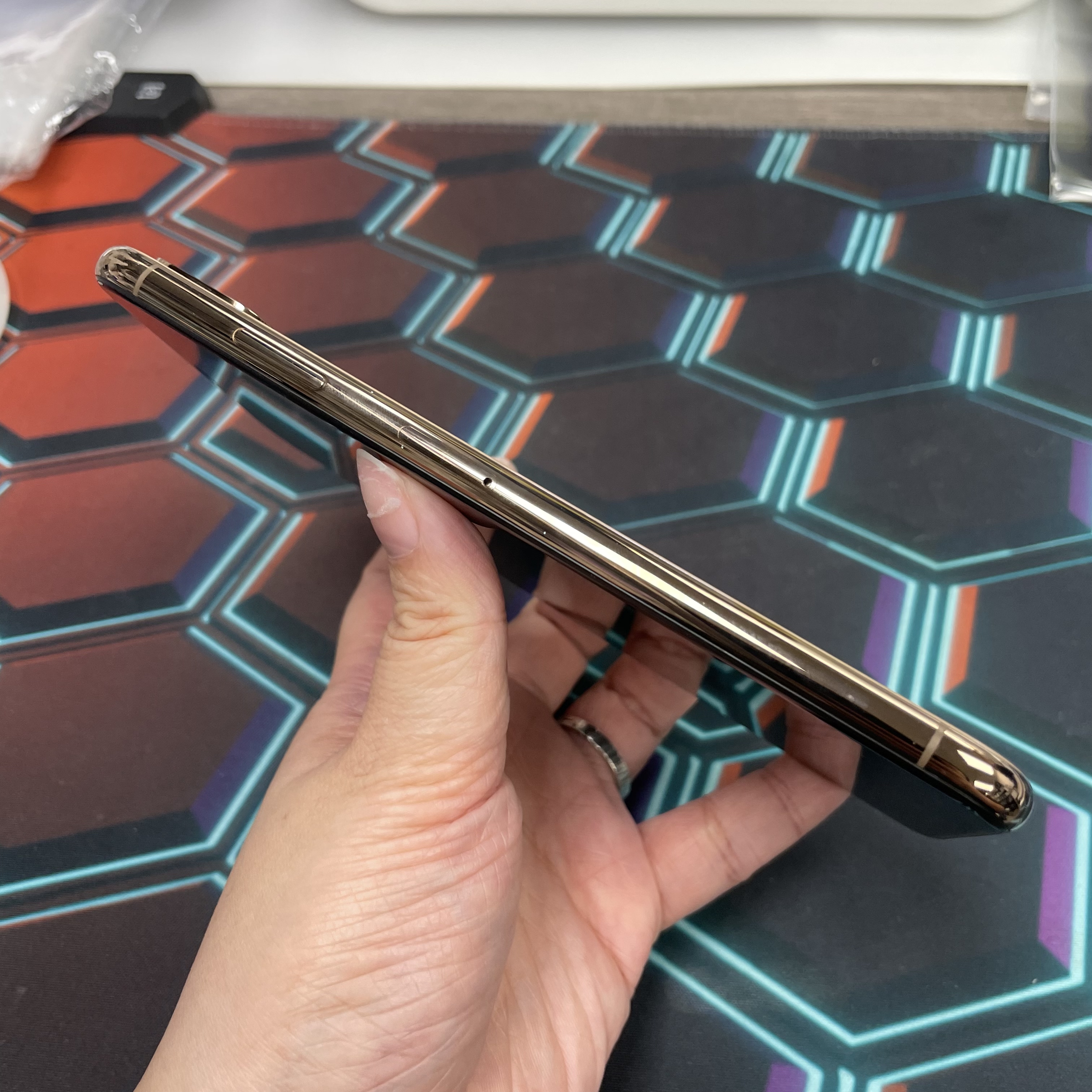 *7685 XS Max 勁靚機 256GB 電87 金色 gold 
