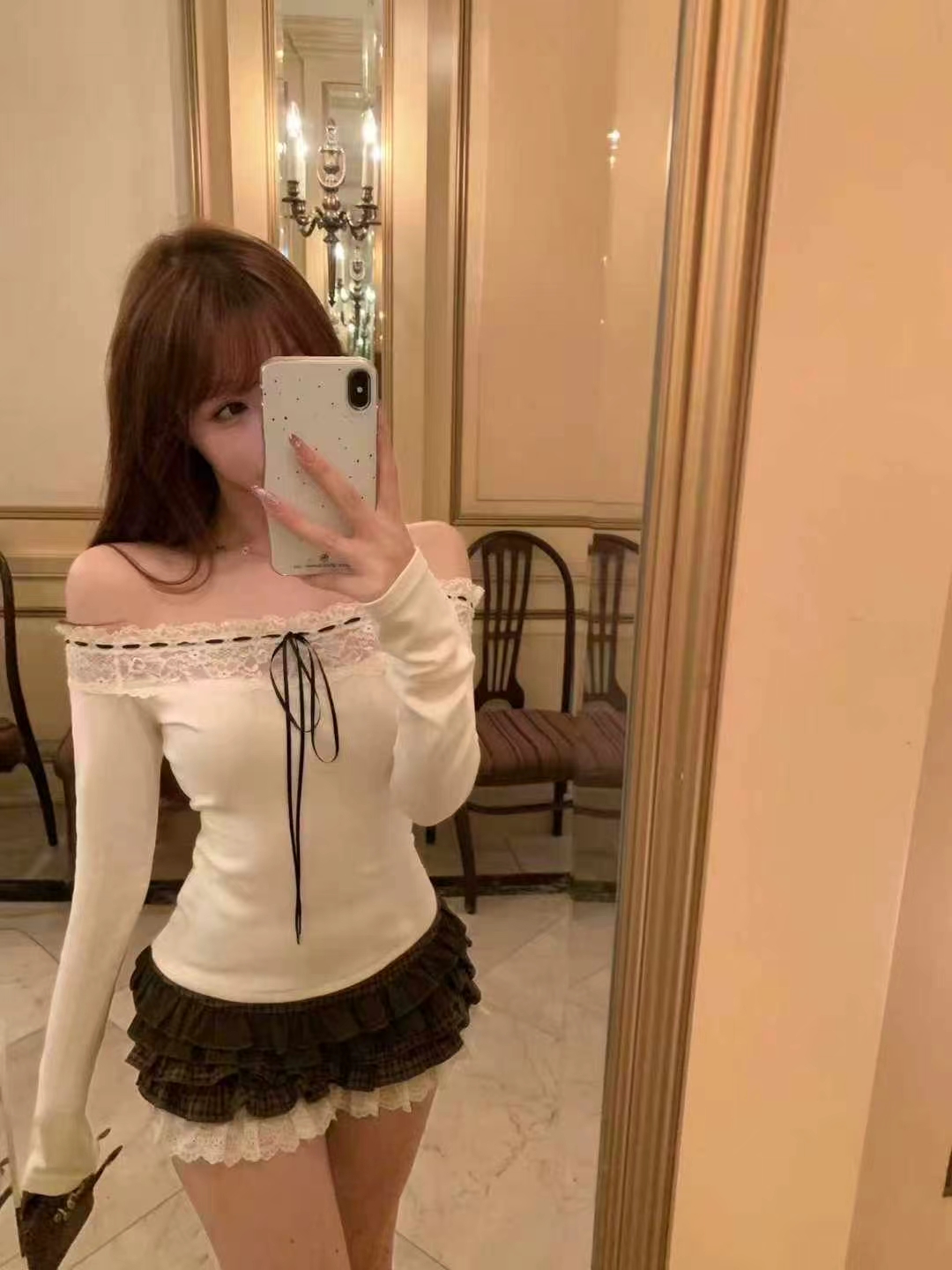 4382 一字肩长袖上衣