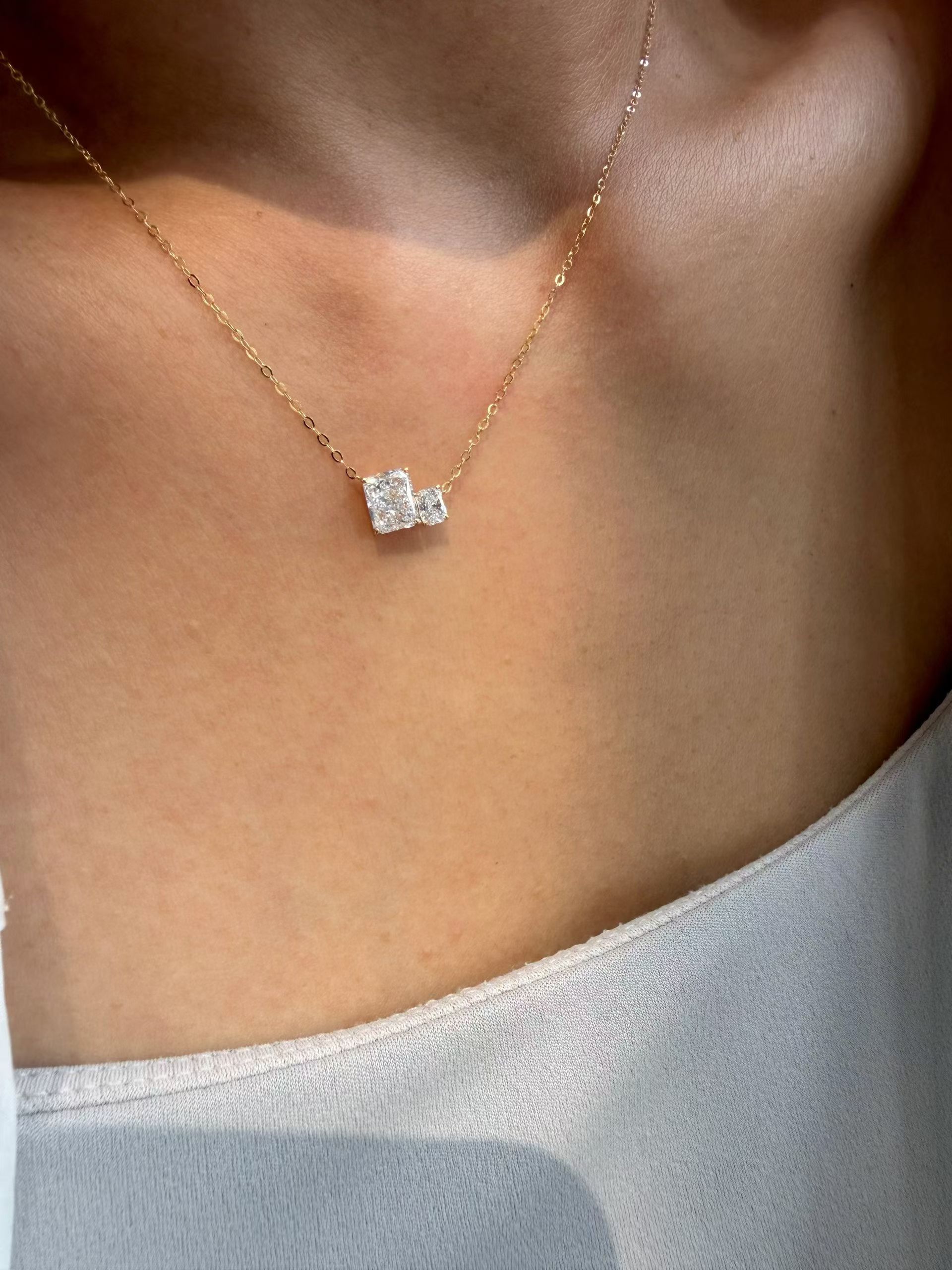 18K培育鑽石項鏈 D:0.81ct + d:0.32ct