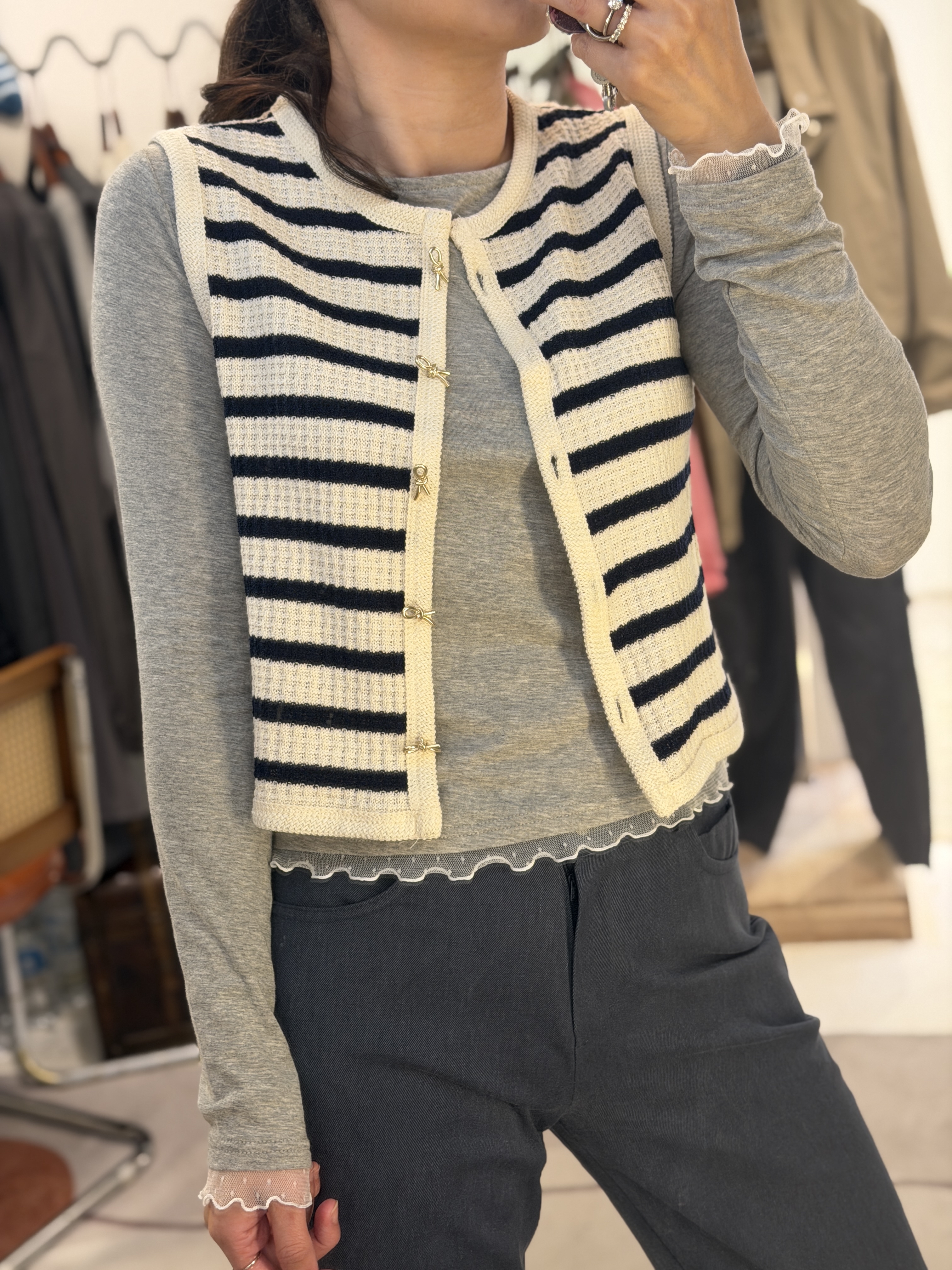 Soft cotton tee w/ details