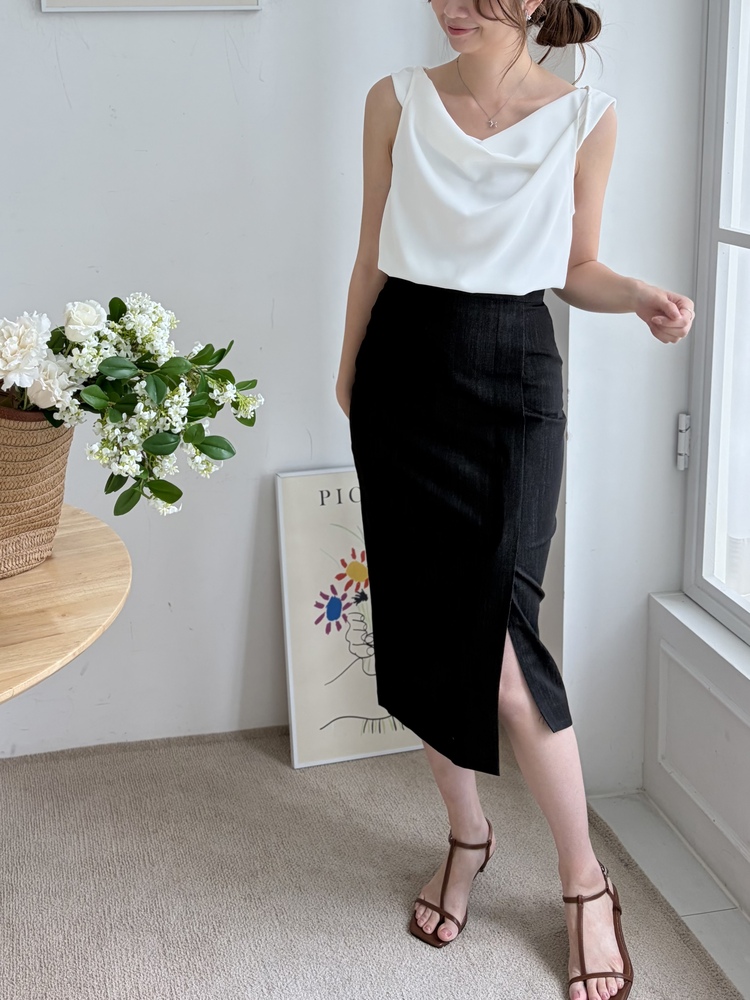 Front Slit Pencil Skirt (Black)