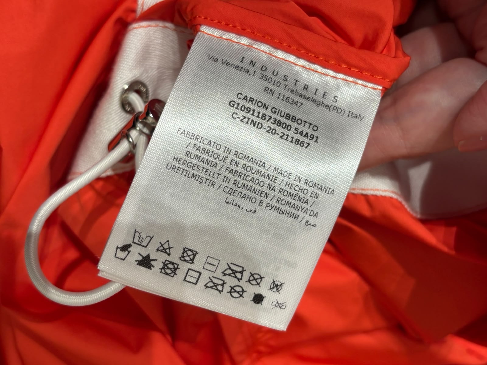 MONCLER Nylon outer size :5 Outer 100%Authentic, 98%New