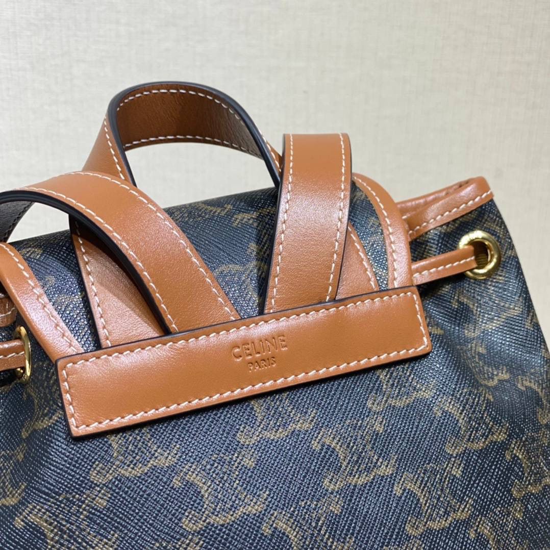 🔥大货实拍图 𝗖𝗘𝗟𝗜𝗡𝗘 ♥𝗧𝗥𝗜𝗢𝗠𝗣𝗛𝗘 𝗖𝗔𝗡𝗩𝗔𝗦 𝗙𝗢𝗟𝗖𝗢 型号：197662 尺寸：17*20*10cm