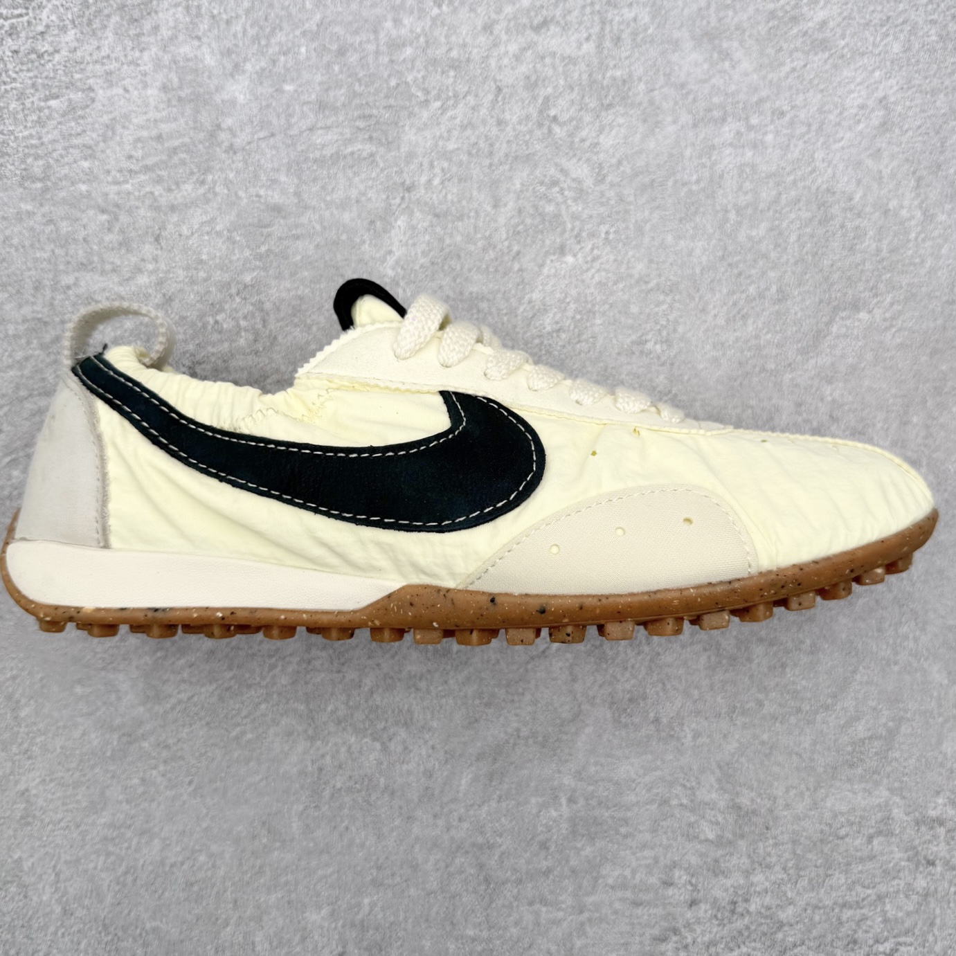 Nike Moon Shoe SP Jacquemus HV8547-700 