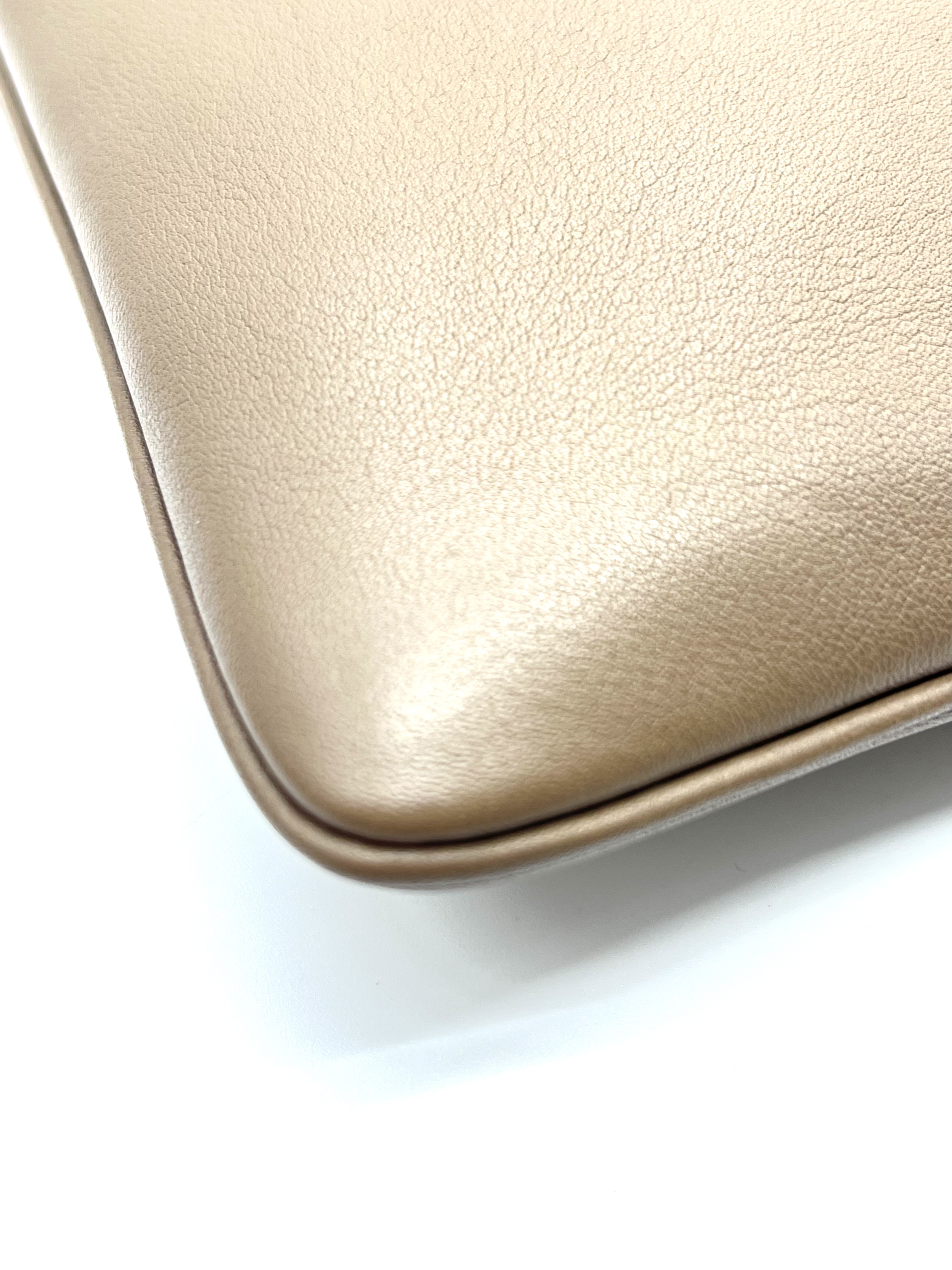 Pre-Owned HERMÉS Aline Mini Stamp Y / Product Code: 26041706