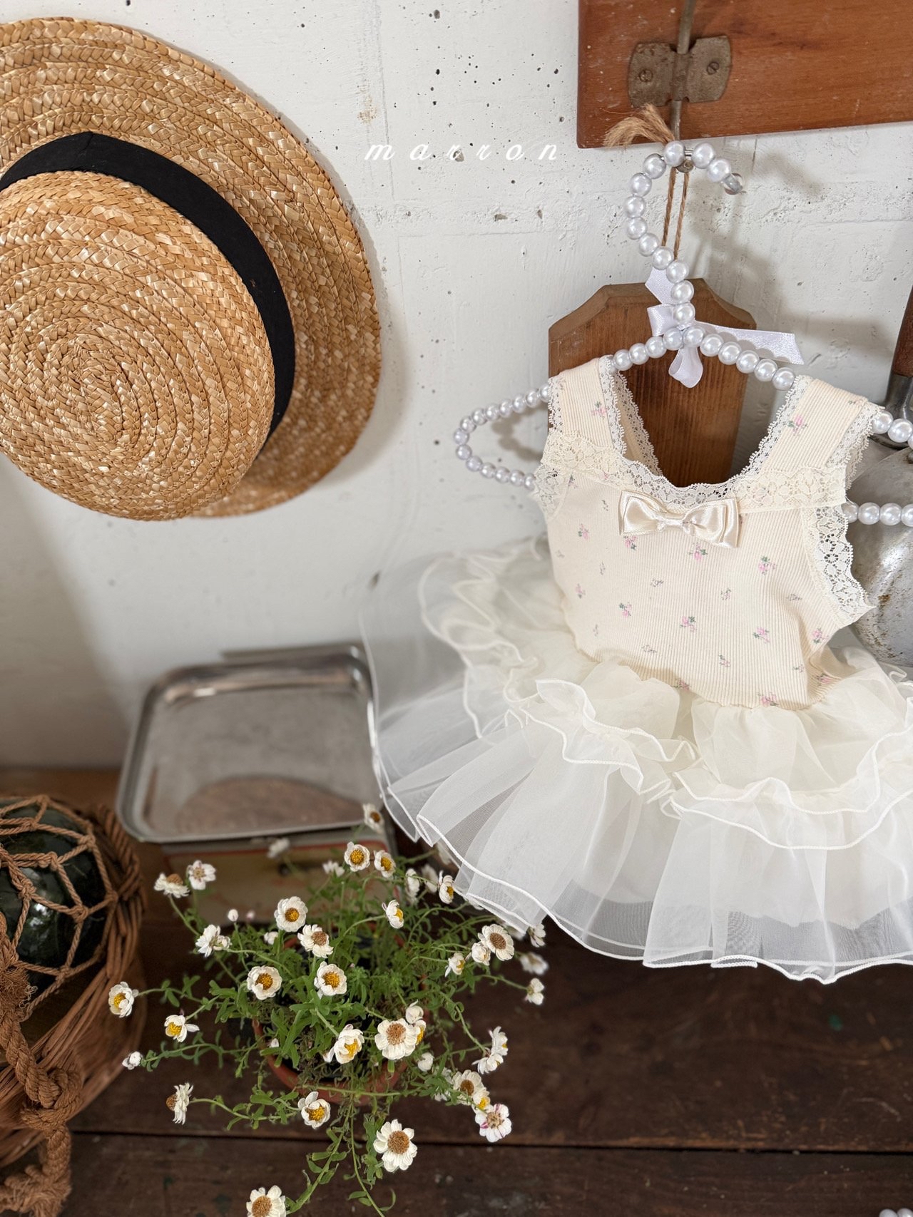 ☀️預訂 韓國直送☀️🇰🇷Marron兩色緞帶蕾絲薄紗背心包屁裙