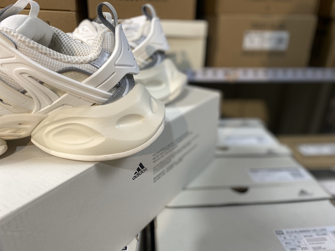 Adidas Vento XLG Deluxe