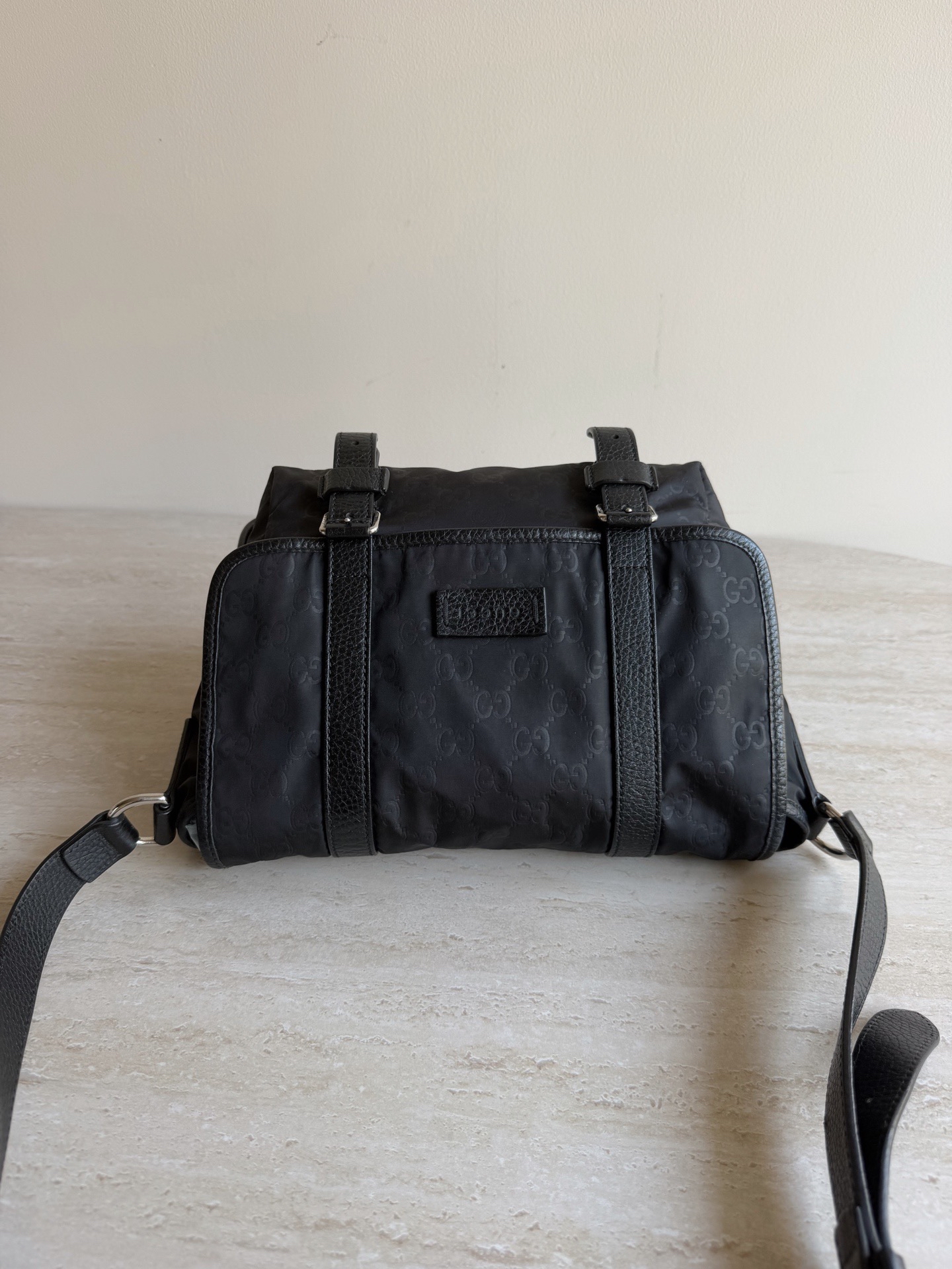 【預訂貨品】Gucci黑色老花尼龍郵差包