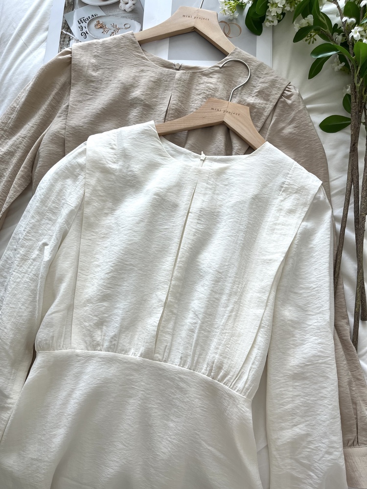 Pleated Yoke Detail Dress (Ivory)