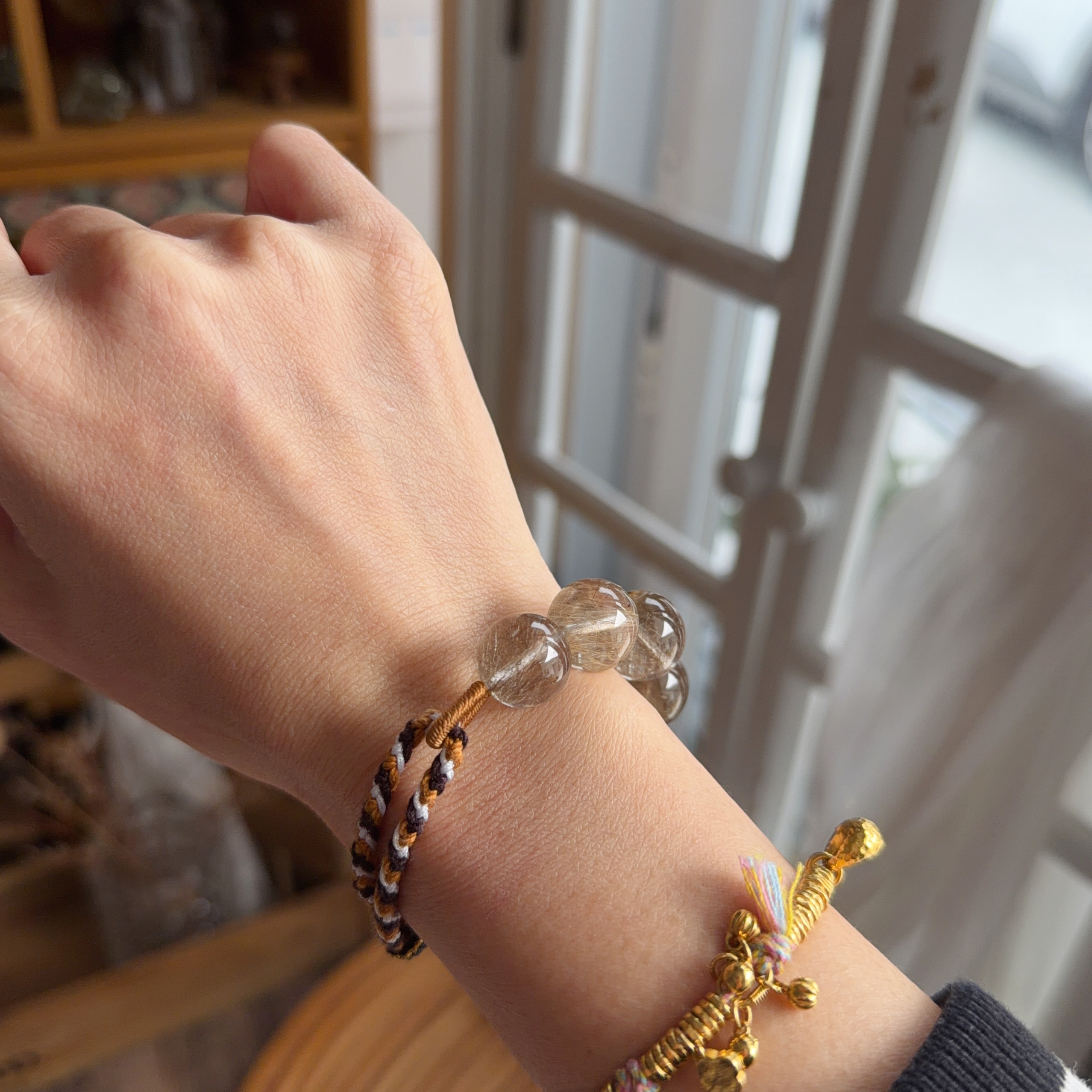 魔鬼銀髮襯手繩