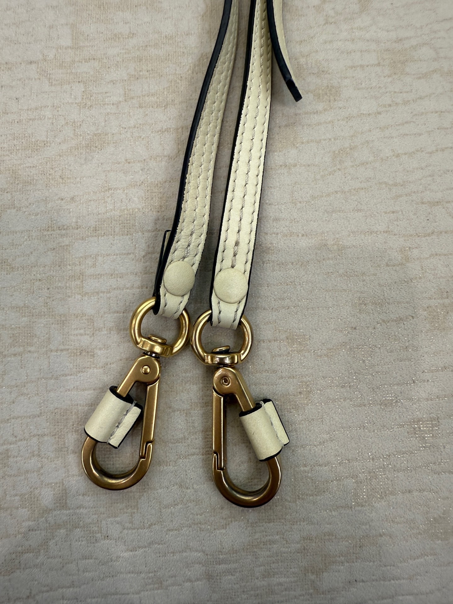 【預訂貨品】Chloe奶油白圓環包 