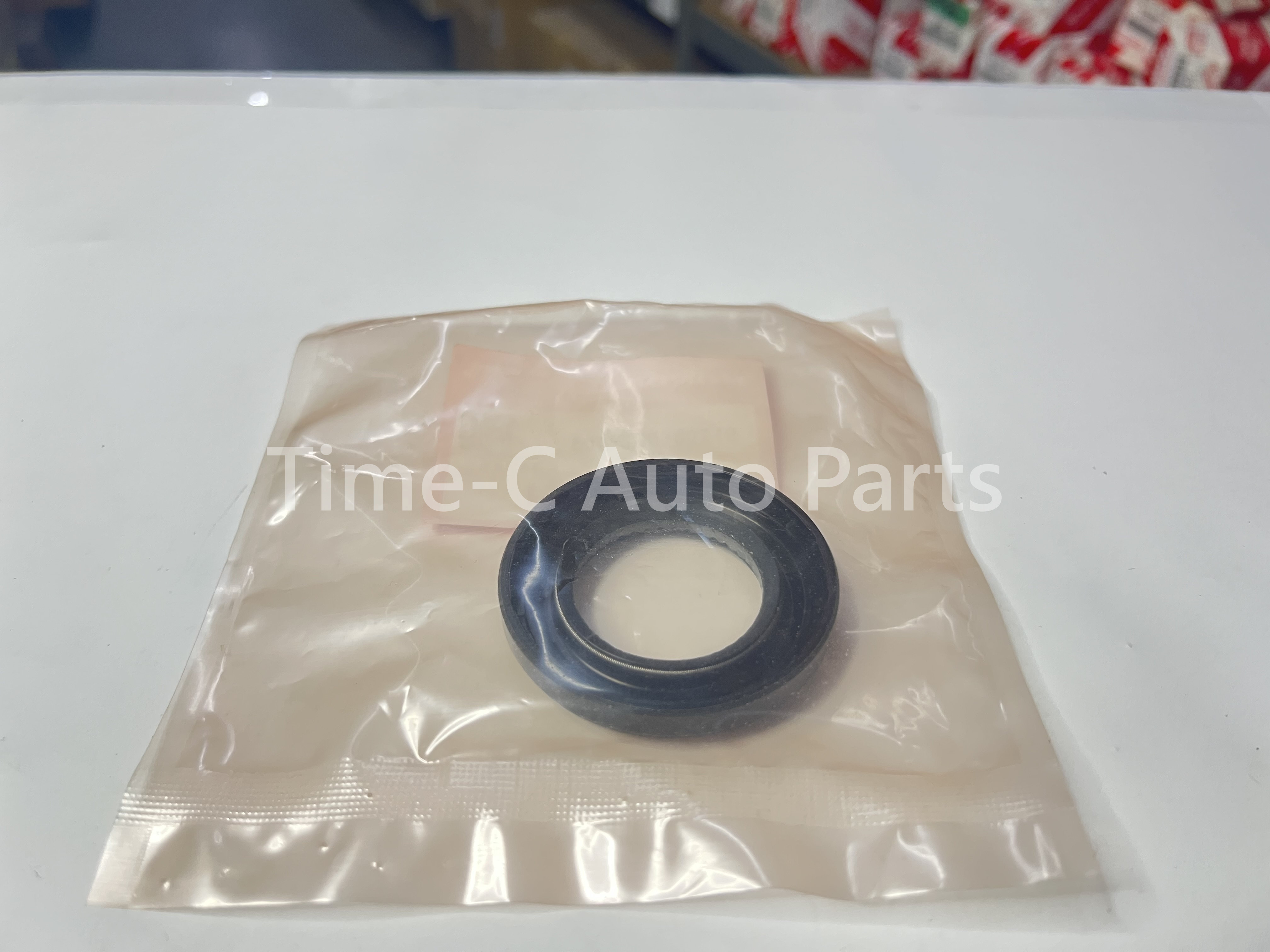 右橫什油封 91206-RCT-003 - Honda Stepwgn