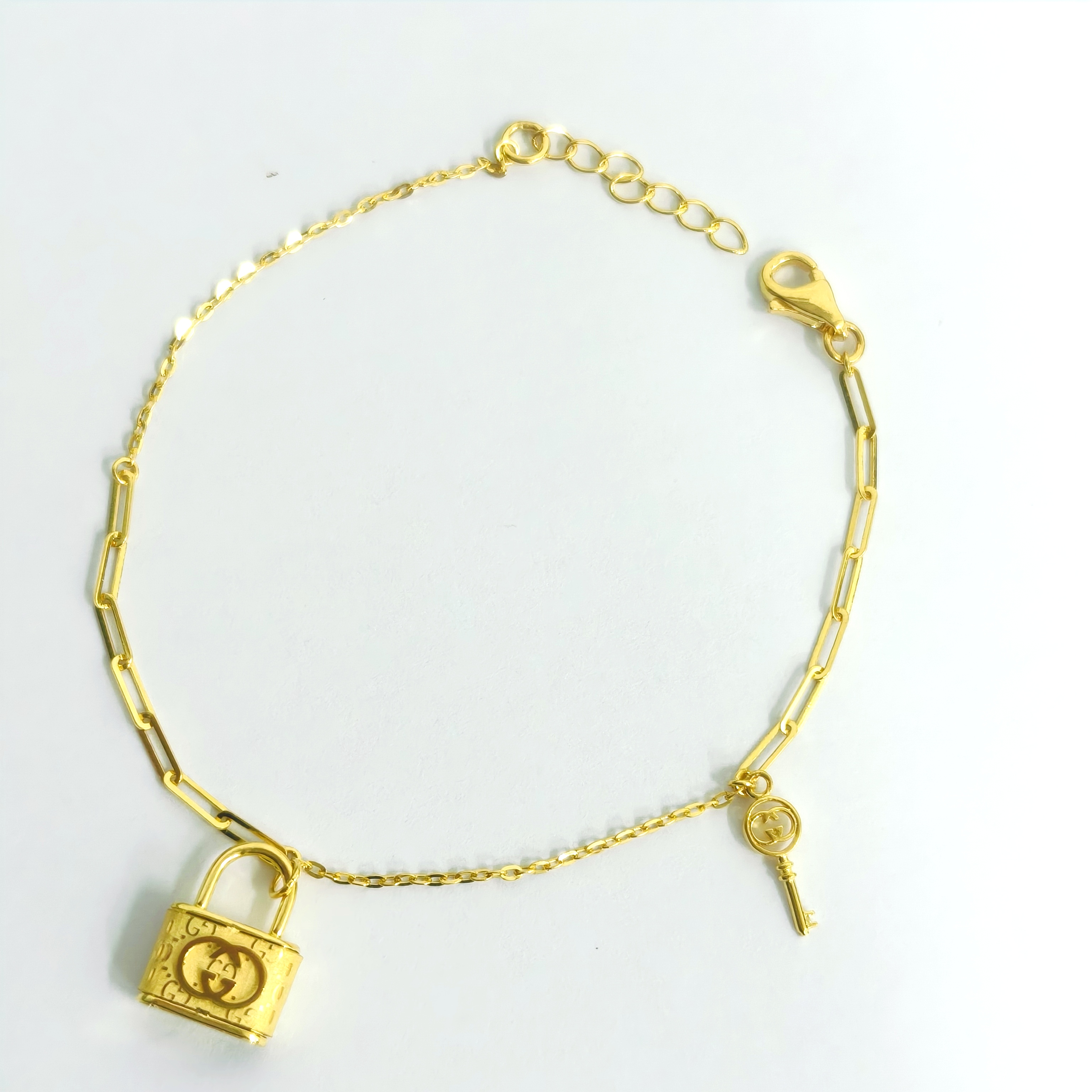 916 GOLD GUCCI LOCK AB BRACELET 15-17CM 916 金 双G锁头钥匙吊坠AB手链 15CM-17CM
