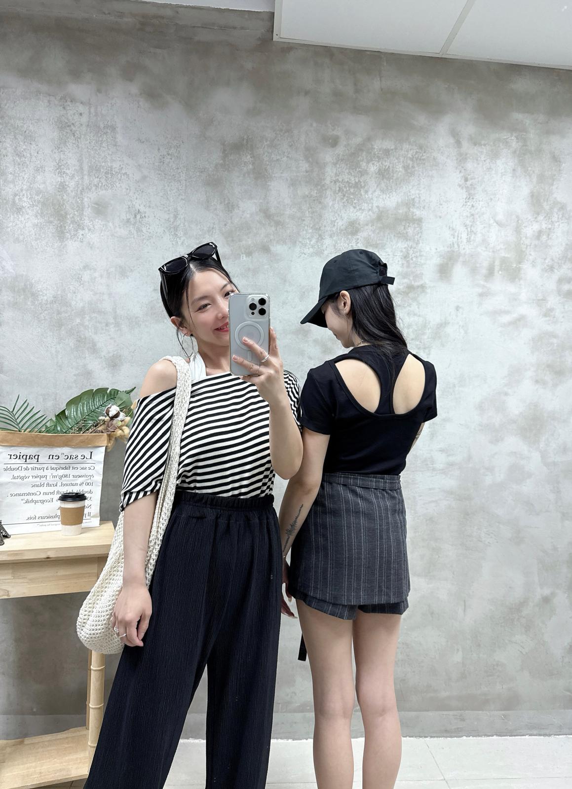 E05 不規則條子裙褲