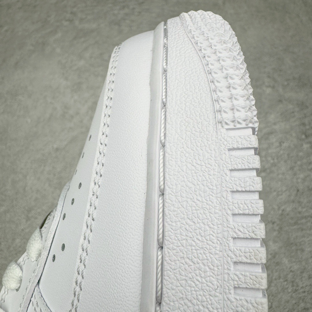 Supreme x Comme des Garçons SHIRT x Nike Air Force 1 Low 923044-100