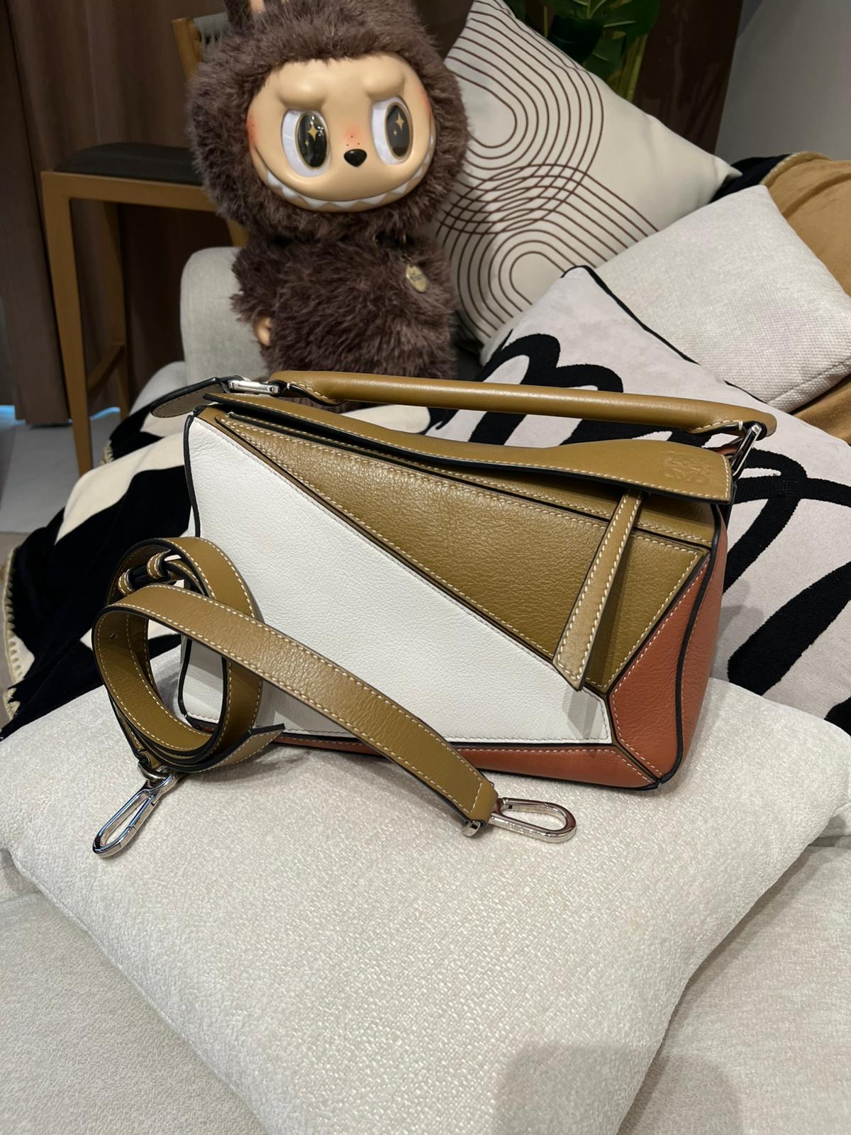 Loewe Puzzle Small 三拼色 Calfskin 100%Authentic, 98%New ✅Dust bag