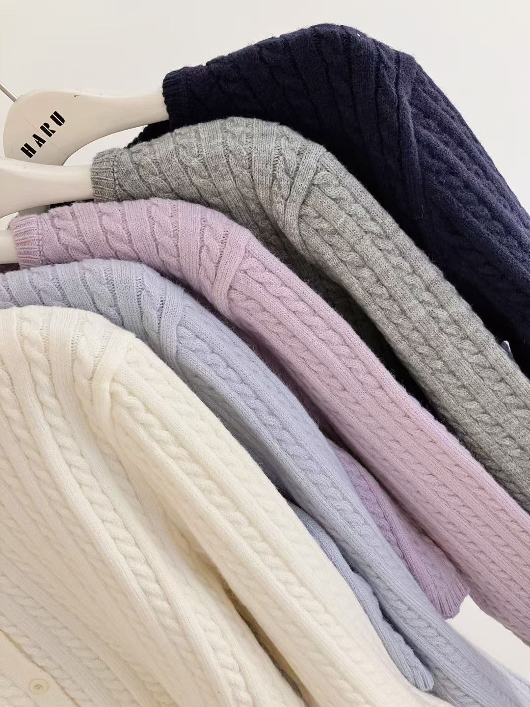 🇰🇷| MUST HAVE CARDIGAN