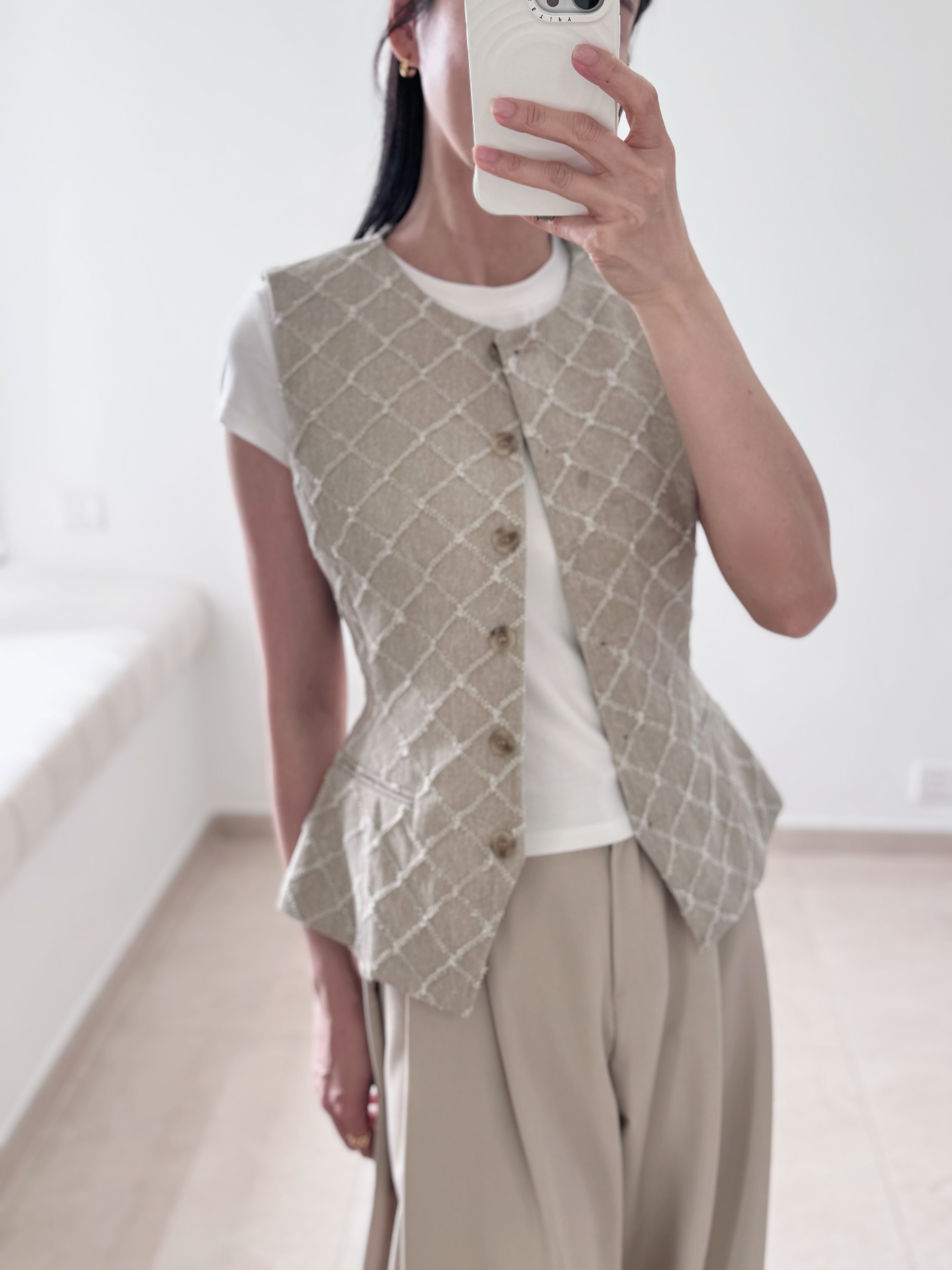 MARGOT Elegant Diamond Vest