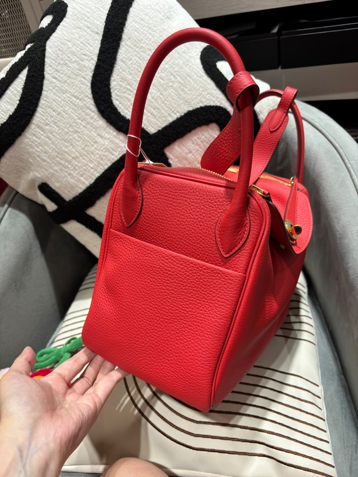 Hermes Lindy 30,SATMP X,心紅金扣 100%Authentic, 98%new ✅dust bag✅box