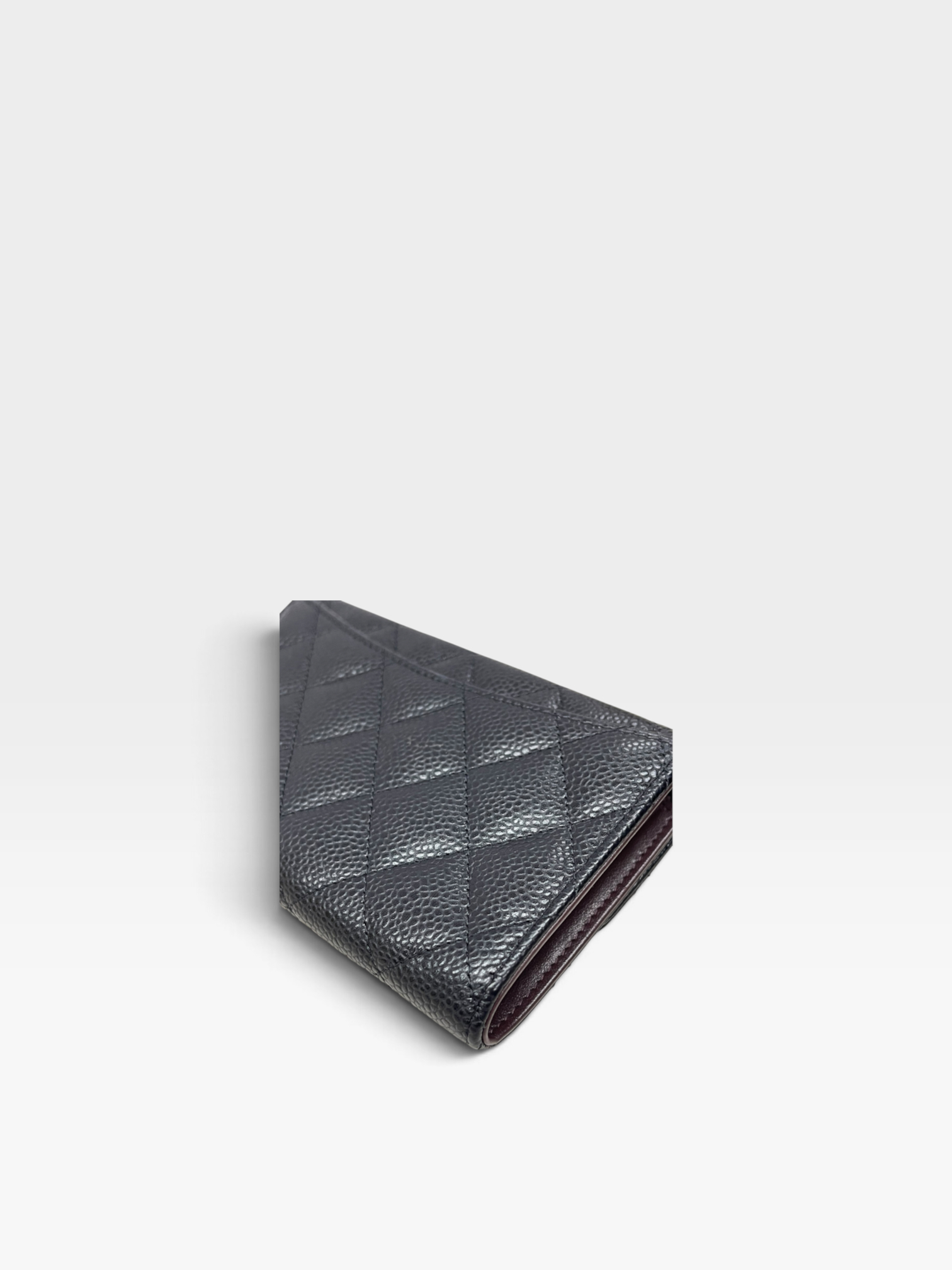 Pre-Owned CHANEL Flap Wallet / Product Code: 091012