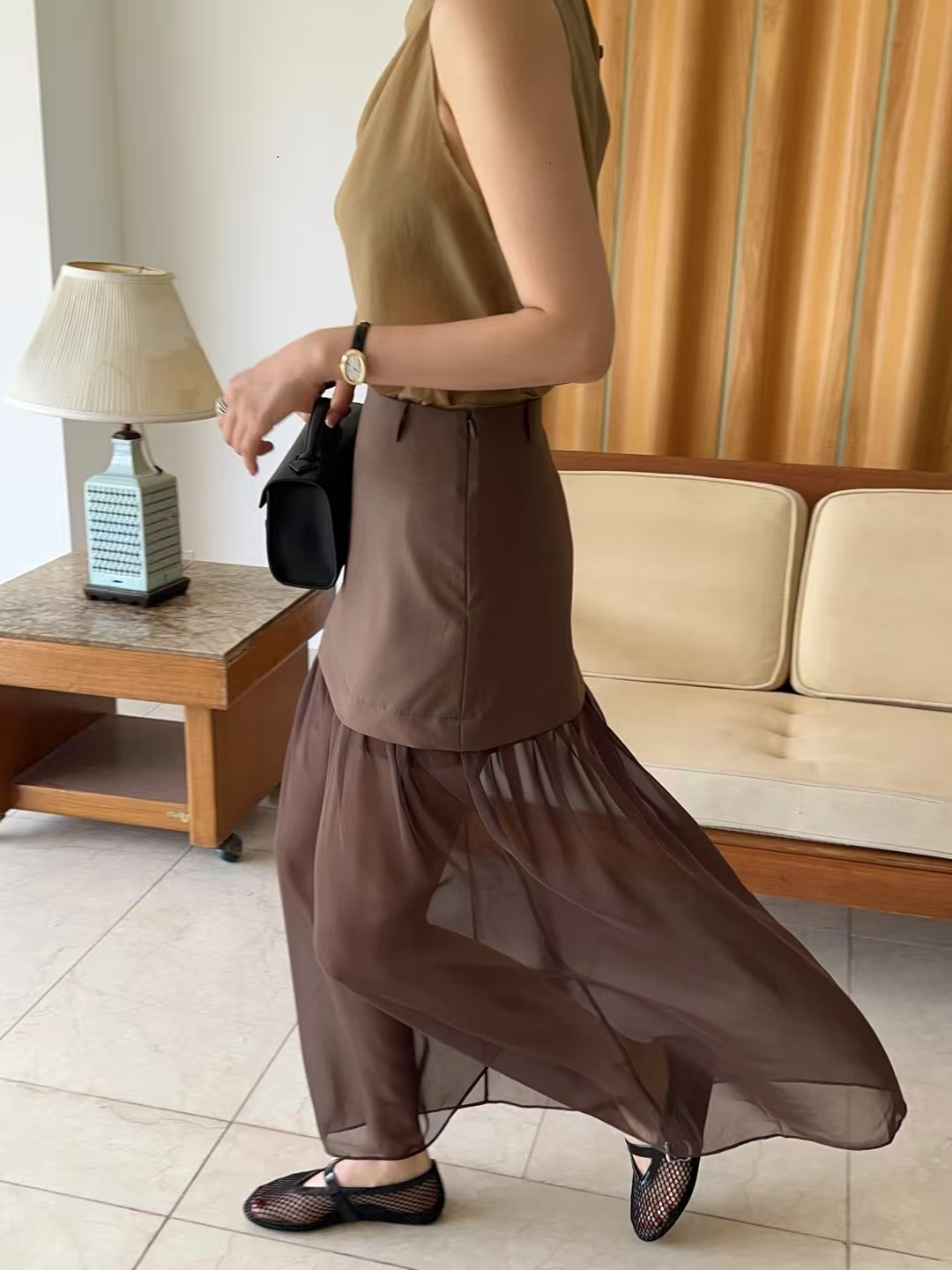 Two-Tone Paneled Skirt with Flowing Chiffon Hem ‖ 拼接质感雪纺飘摆半裙 KR0399262