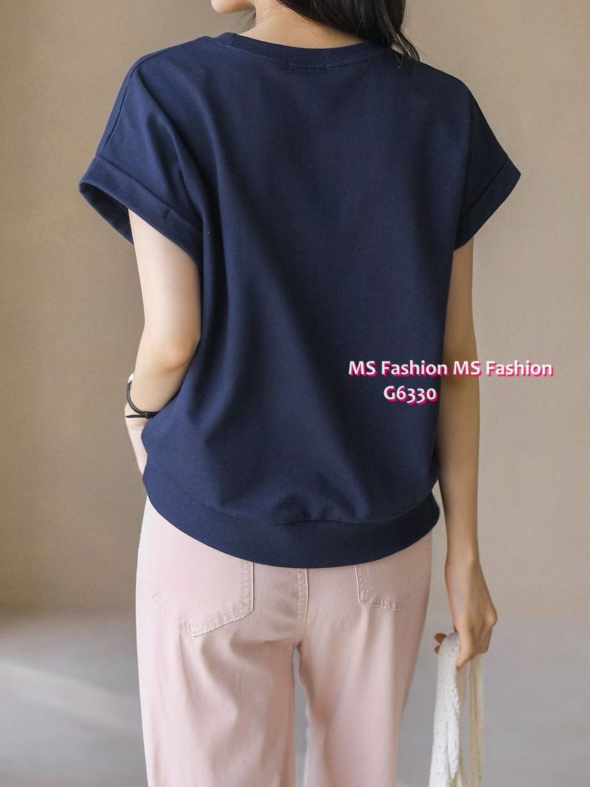 G6330 韓國🇰🇷拼色字母print top