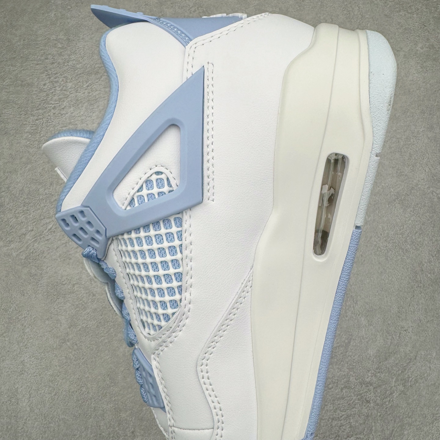 Air Jordan 4 Retro "Forget Me Not" HV0823-100