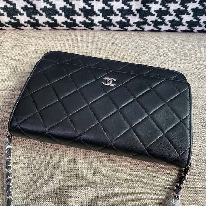 【預訂貨品】Chanel黑銀發財woc