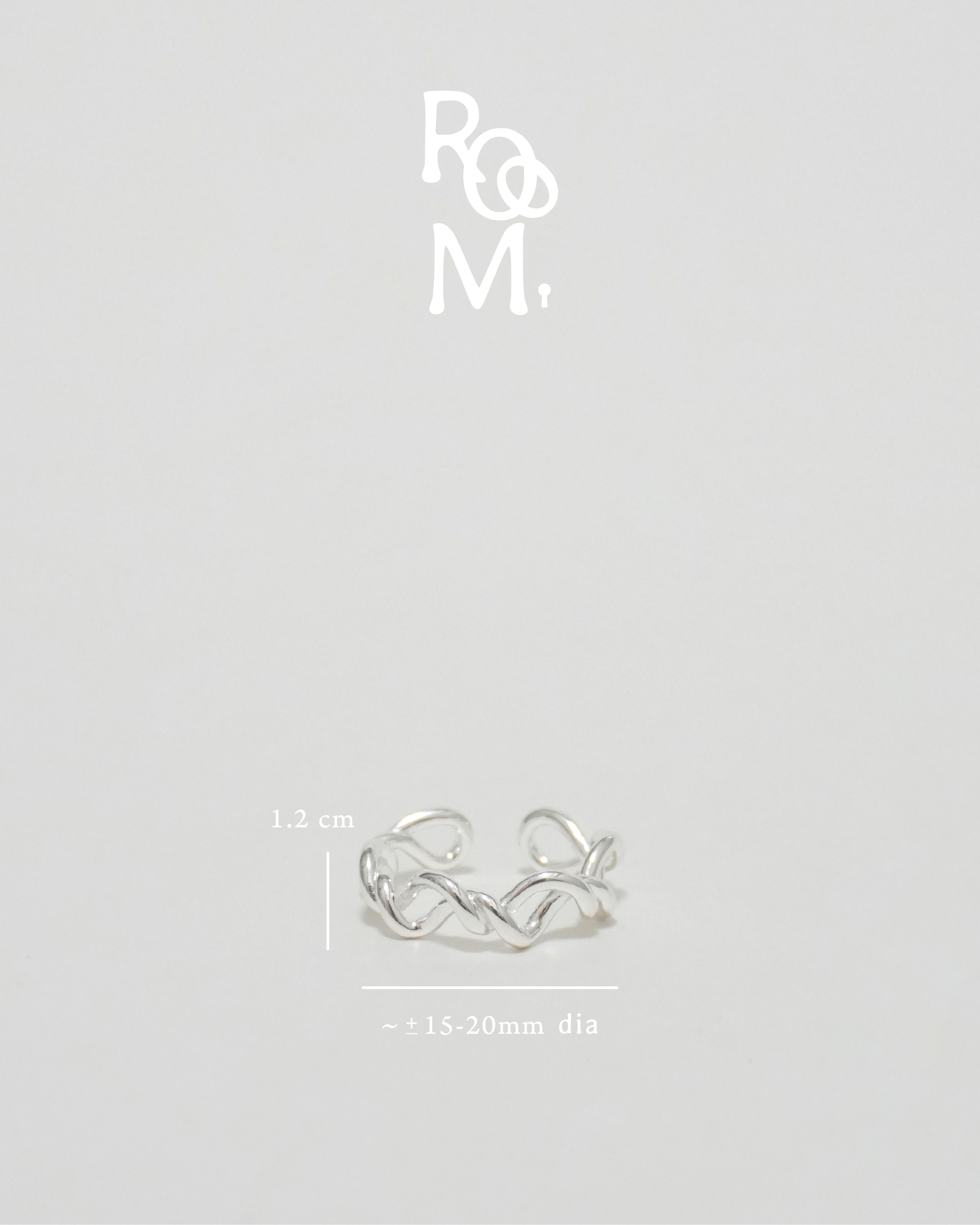 Fluid Margin Intertwined Ring