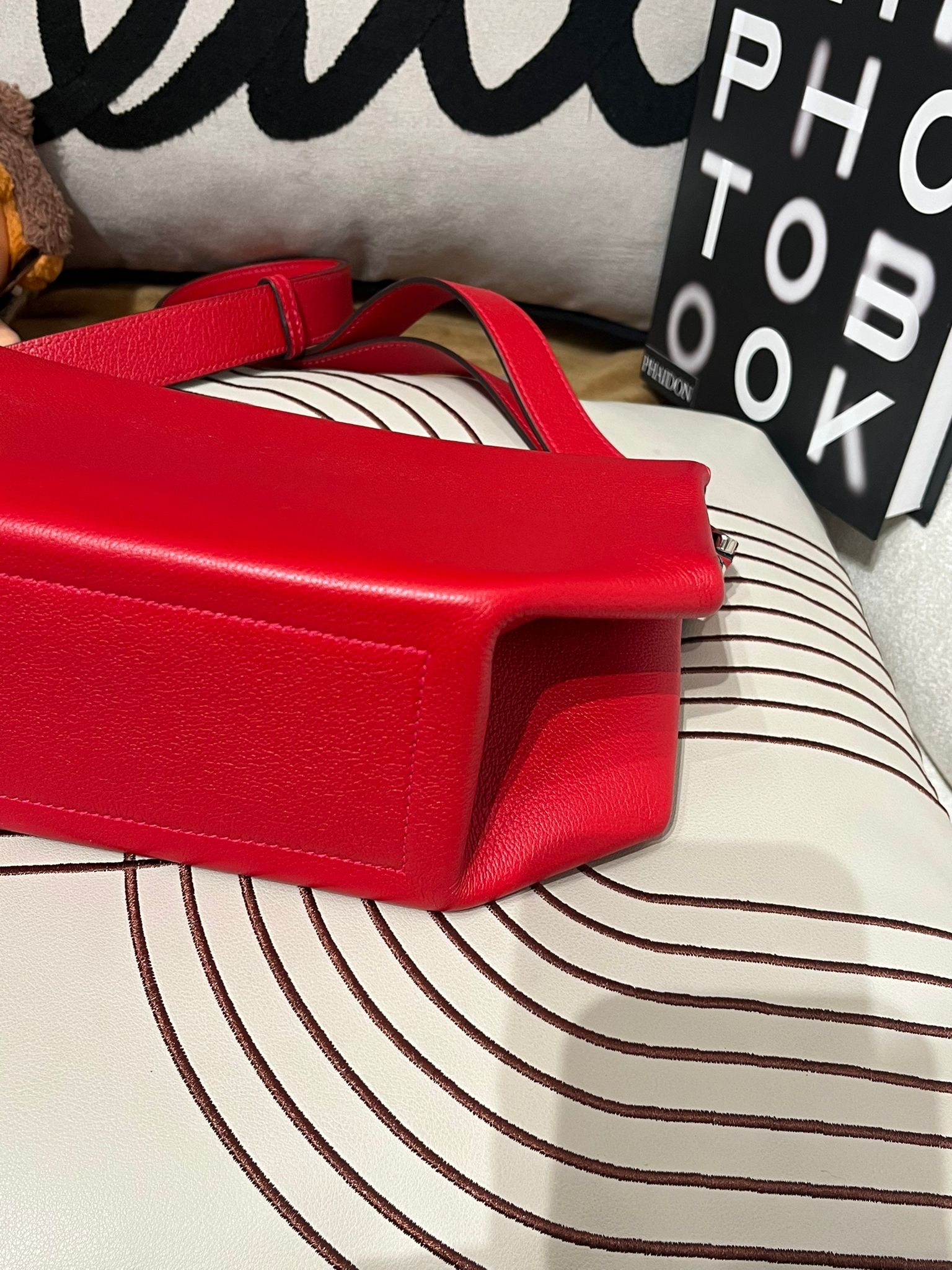 HERMES OPLI, Q5 ROUGE CASAQUE SHOULDER BAG STAMP C, 100%Authentic ,98%new ✅Dust bag 