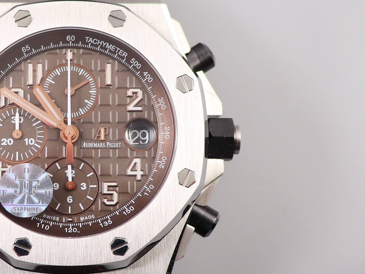 A P2018＂12H计时系列🔥A P26470棕色＂哈瓦那＂42毫米计时码表系列。机芯搭载订制版3126计时机芯！市面最高A P12H版本🔥🔥