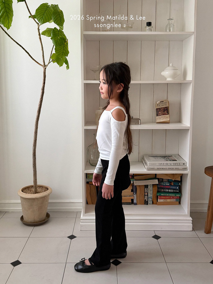 🇰🇷Matilda&Lee tee