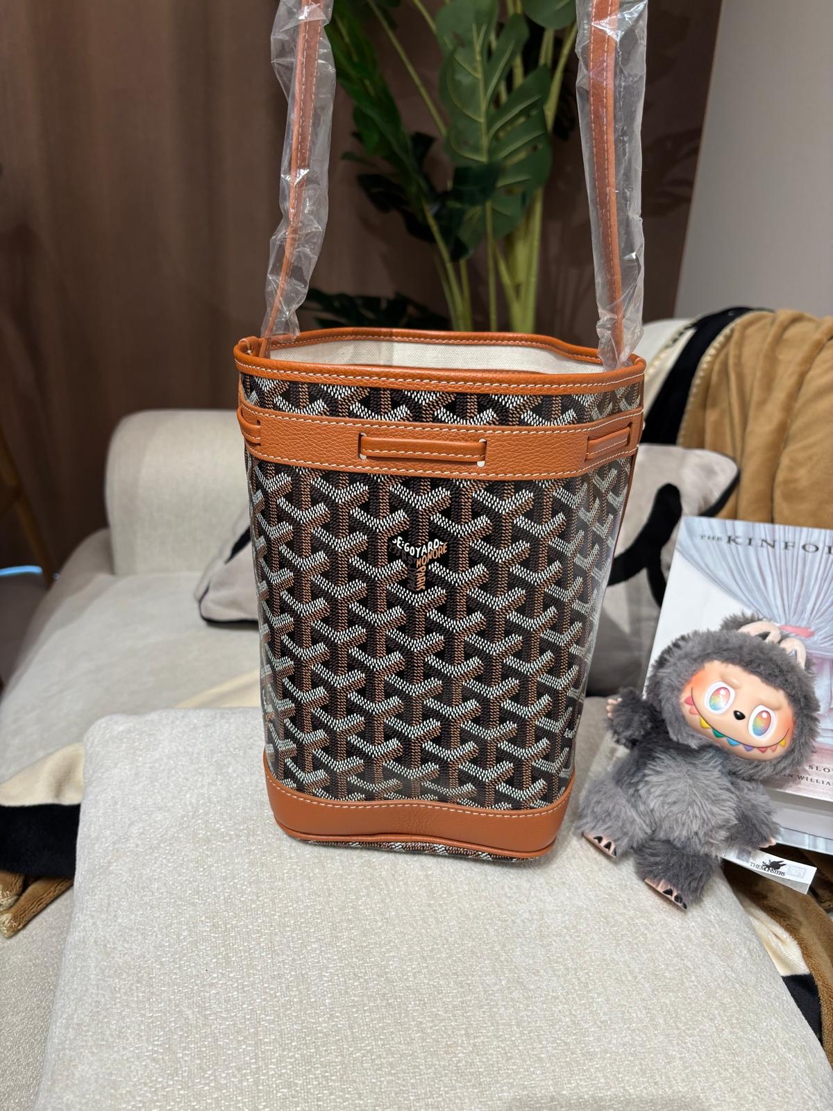全新 Goyard petit flot bucket tan 100%Authentic ,100%new全新貨品 ✅收據副本✅dust bag✅booklet 