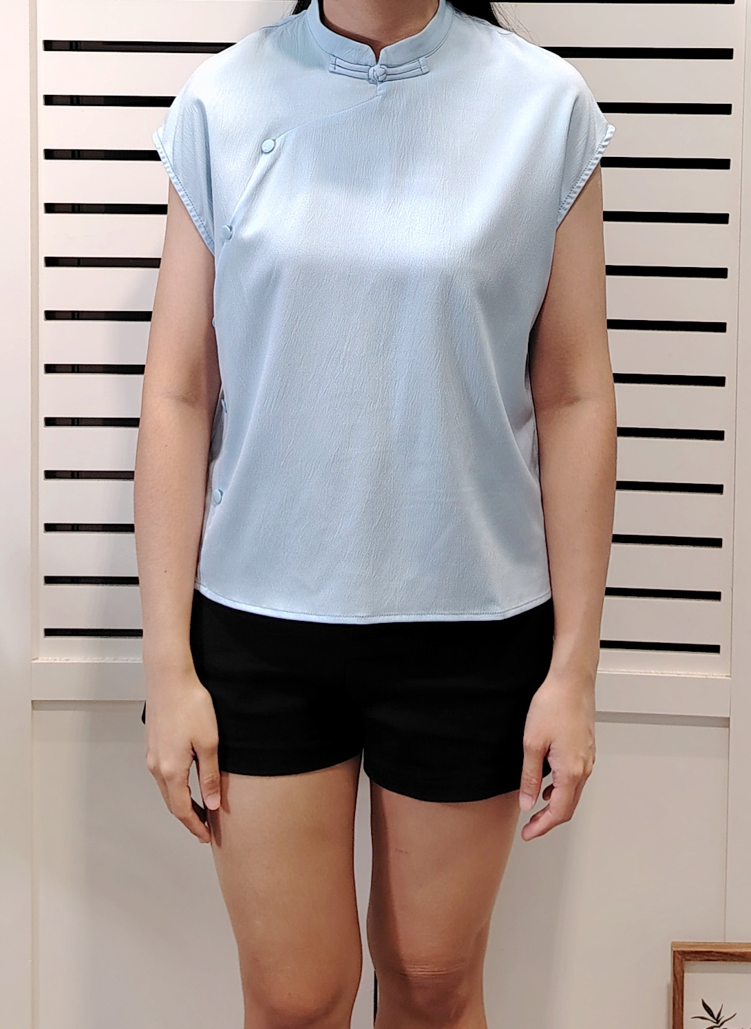 25034 Cny Blouse With Fake Button