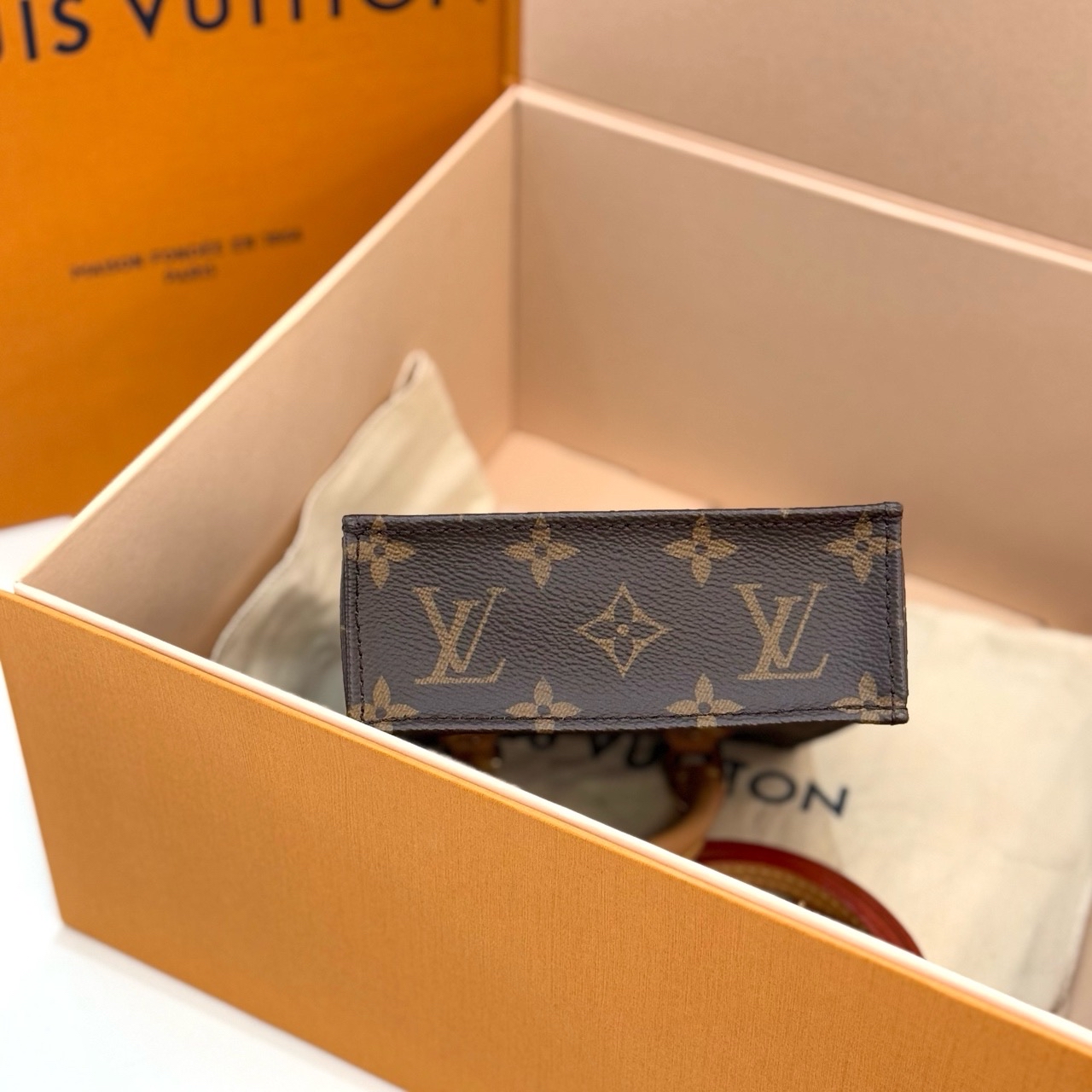 【預訂貨品】LV老花mini琴譜包