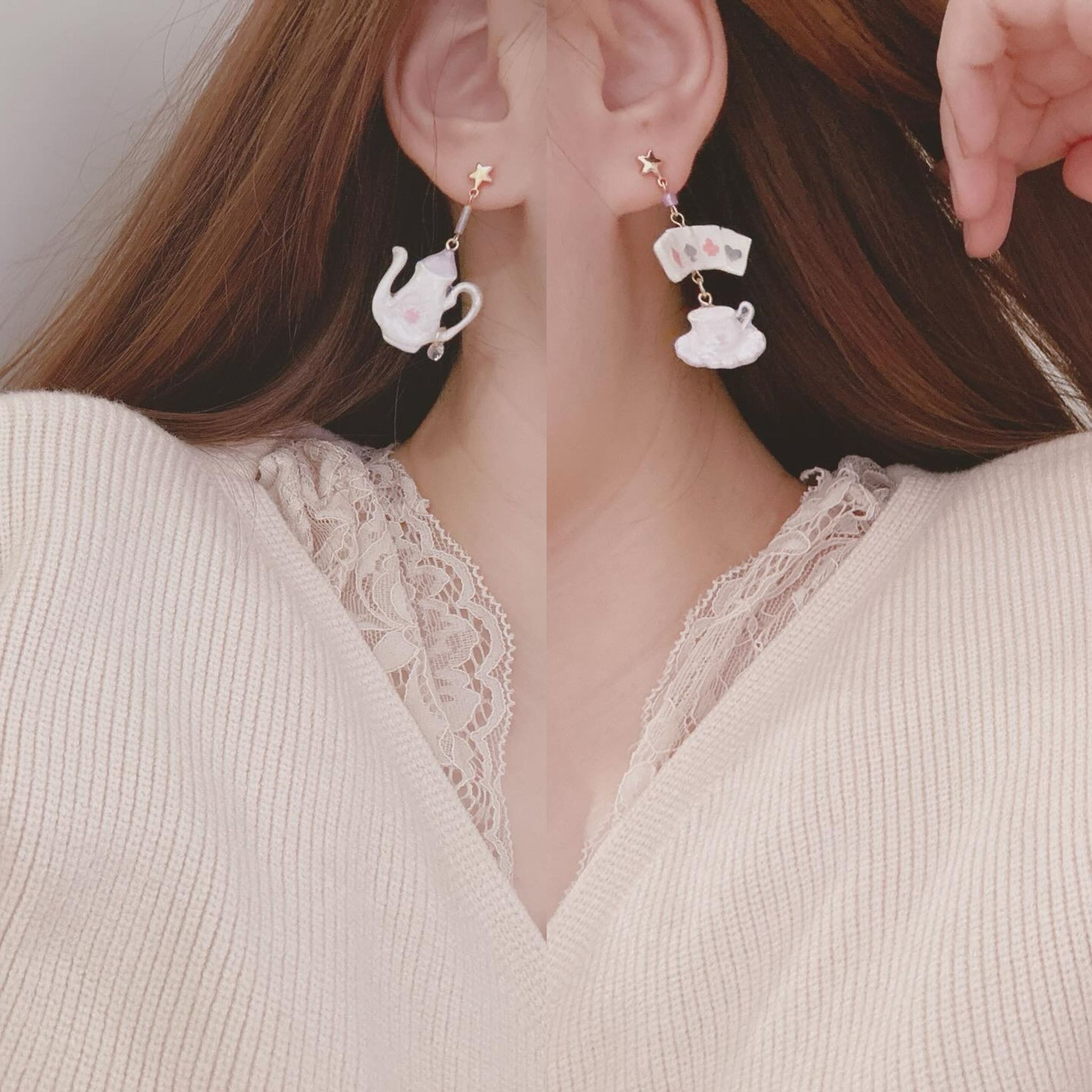 ᴿᵒˢᵉ ᵗⁱᵐᵉ ʰᵃⁿᵈᵐᵃᵈᵉ7️⃣週年 #3月31日-4月2日半價飾物 🈹  愛麗絲甜甜下午茶系列 耳環 兩色入🩵🩷