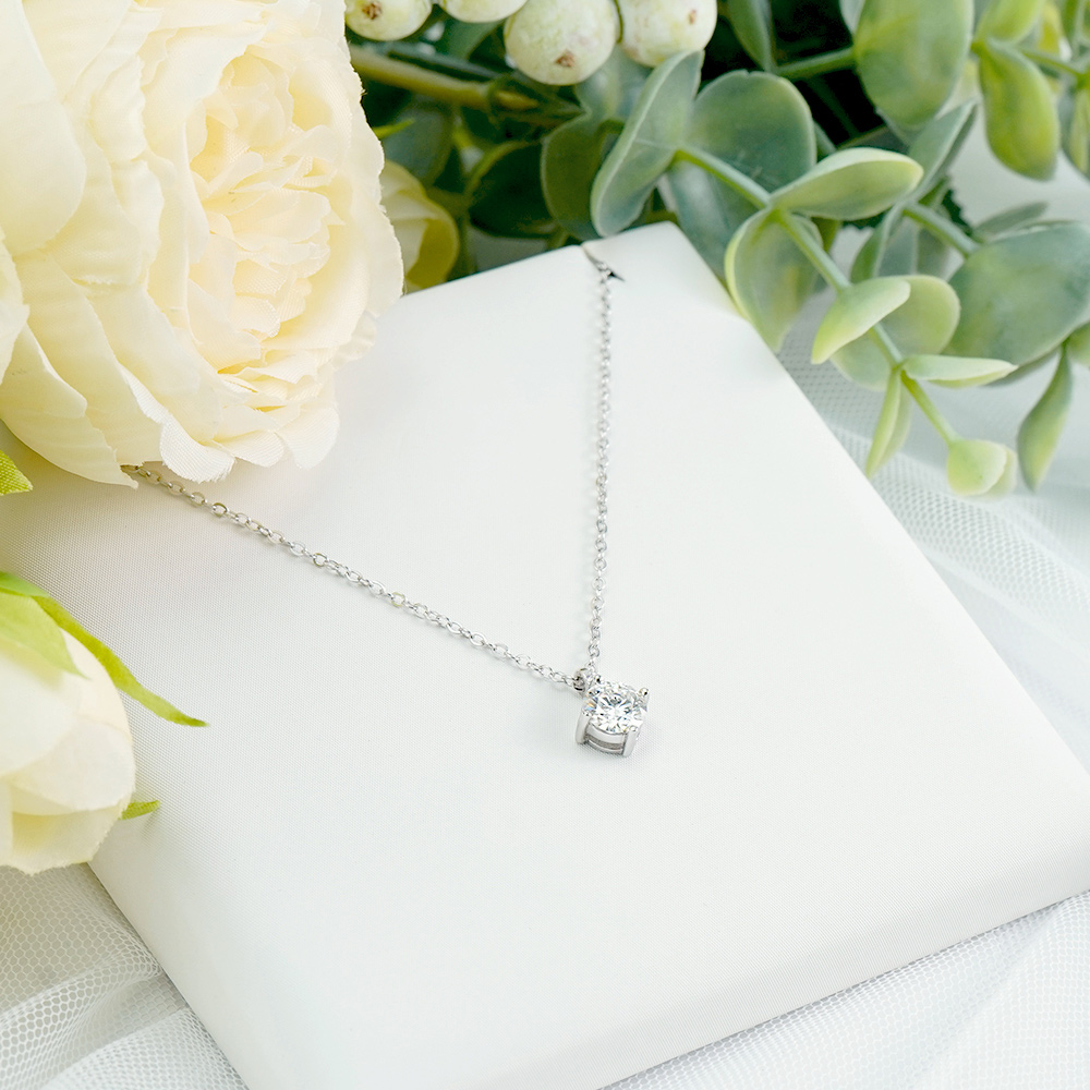 📦訂購 台灣限定 STORY 故事銀飾 北極星一克拉單鑽莫桑石純銀頸鏈