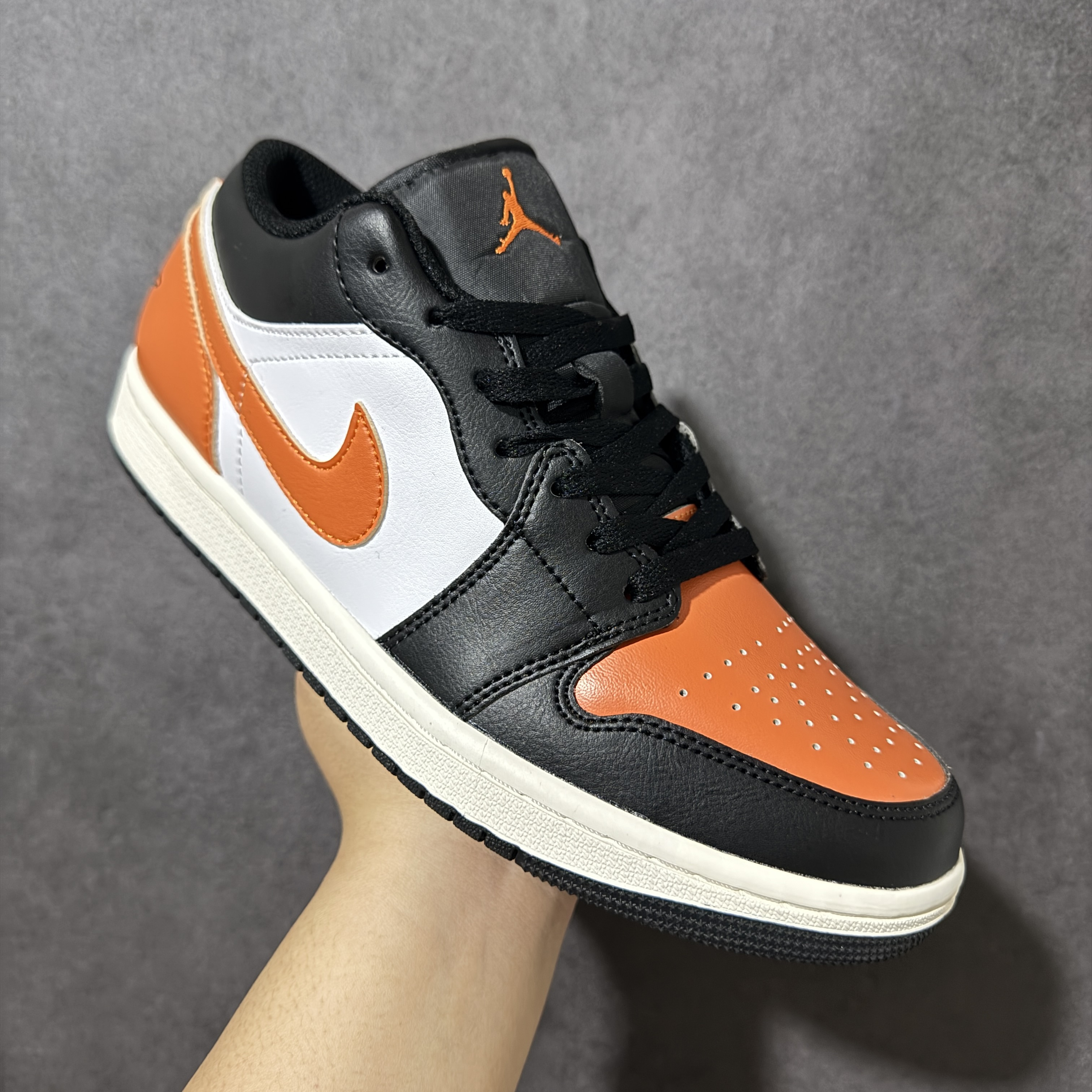 Nike Air Jordan 1 Low AJ1 553558-081 