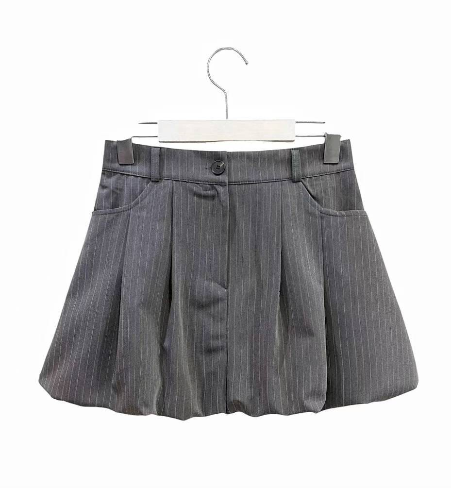 【 Goodbye Winter🩶韓妹必備！泡泡下擺雙百摺裙💭 】 Bubble Pleated Stripe Skirt(兩色入)