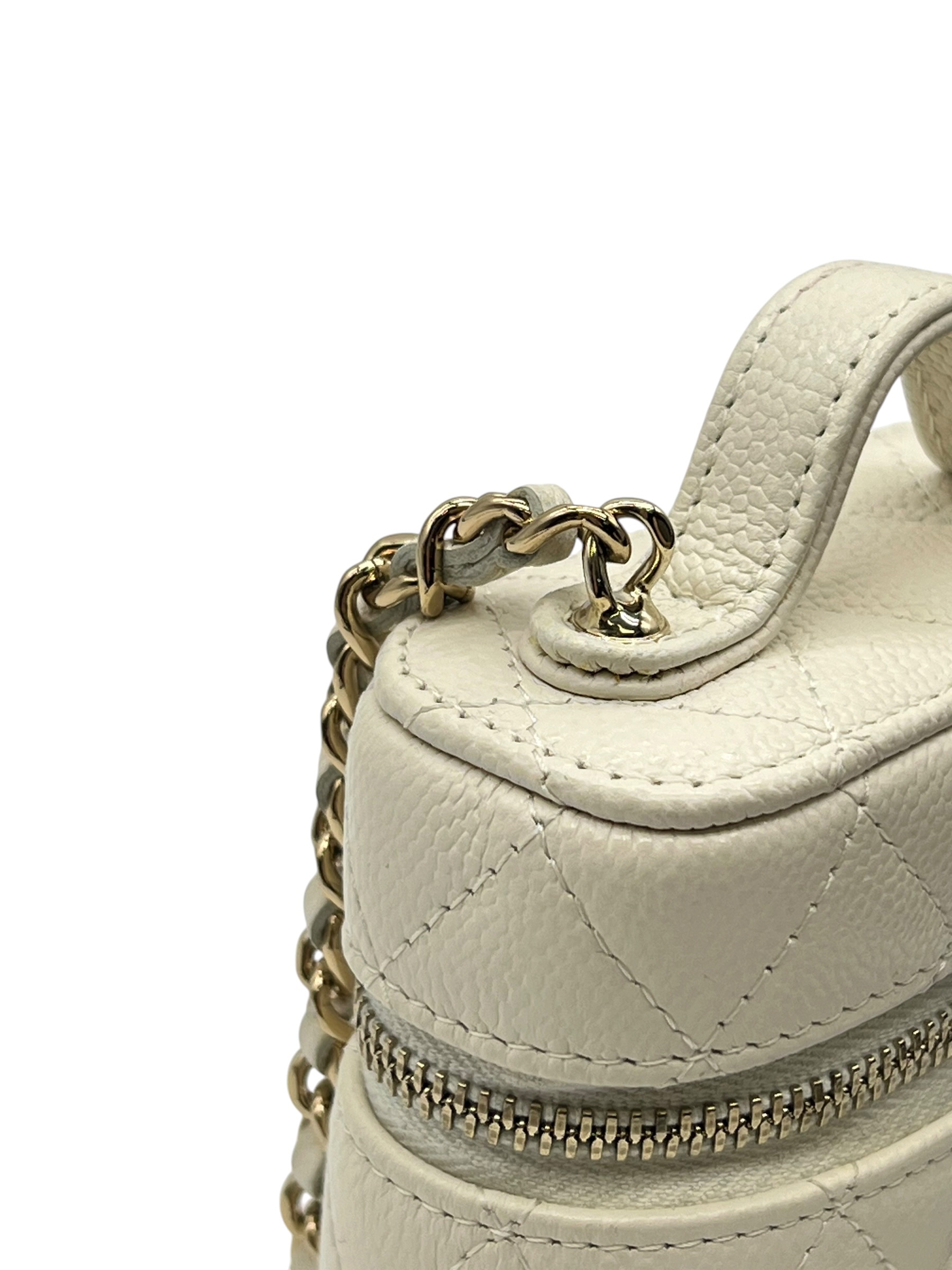 Pre-Owned CHANEL Mini Box With Handle / Product Code: 062010
