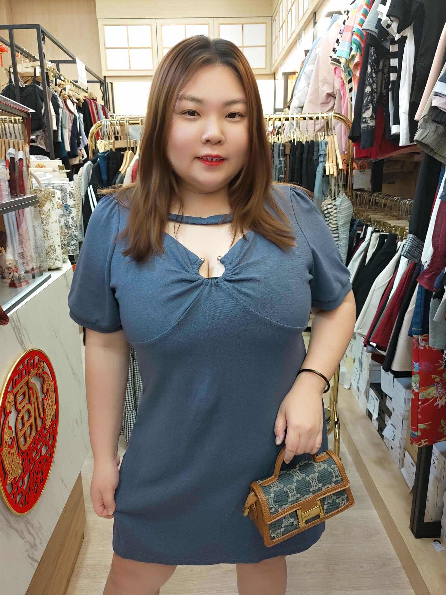 NBC17 TW#5097 四方领性感连衣裙